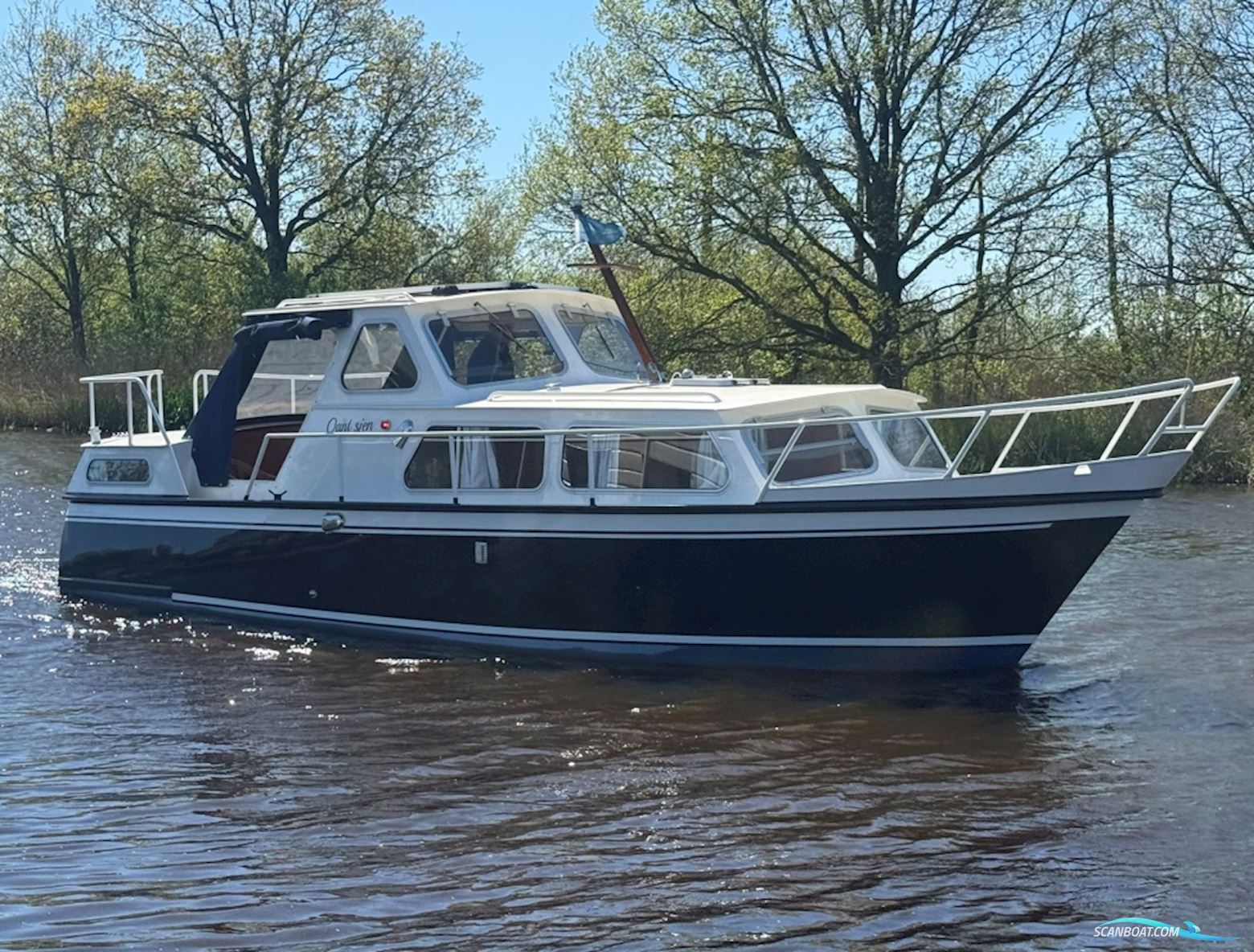 Meeuwkruiser Okak Motorboot 1980, mit Peugeot motor, Niederlande