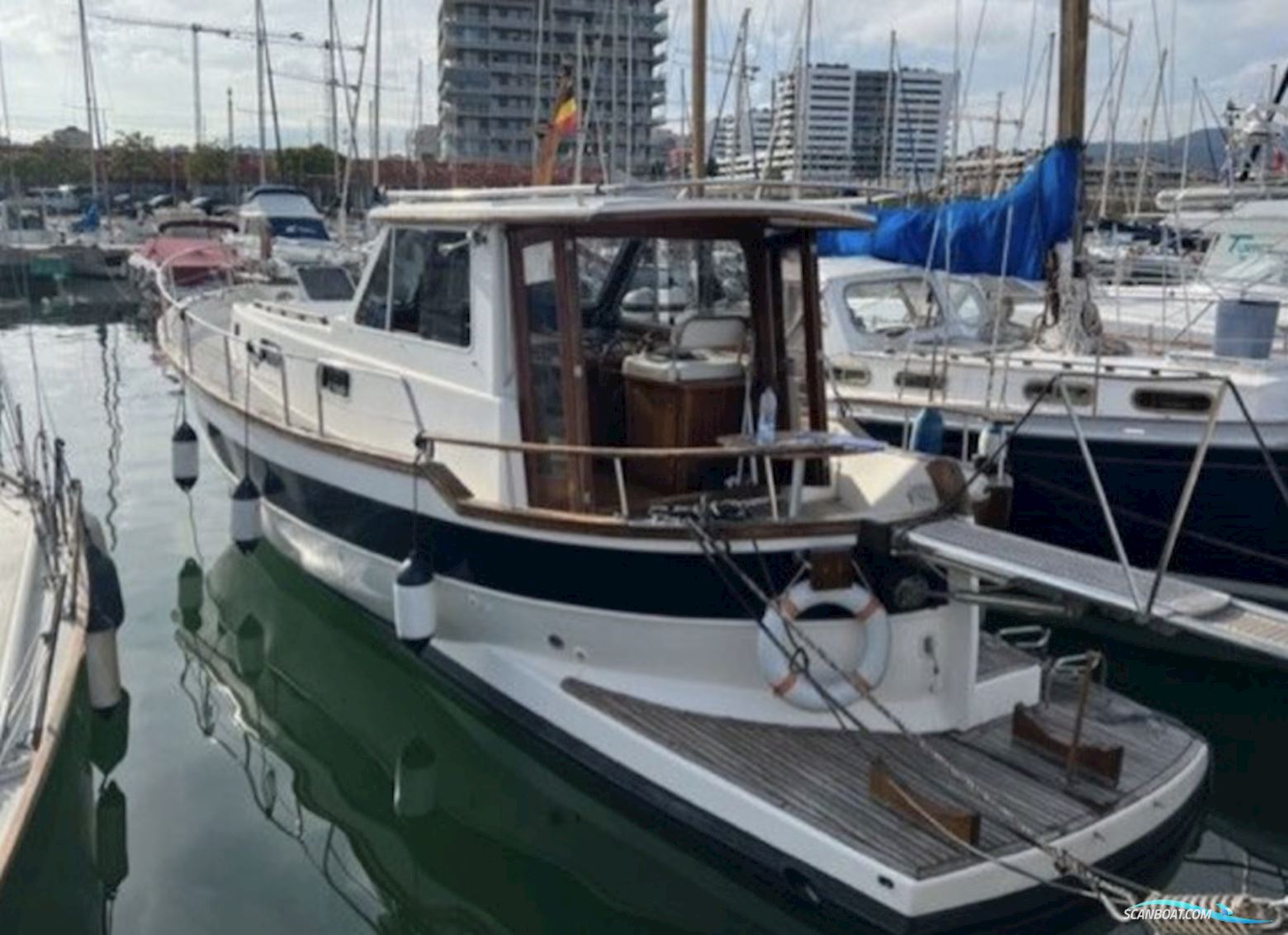 Menorquin 110 Motorboot 2000, mit Yanmar 4 Zylinder Turbodiesel motor, Spanien