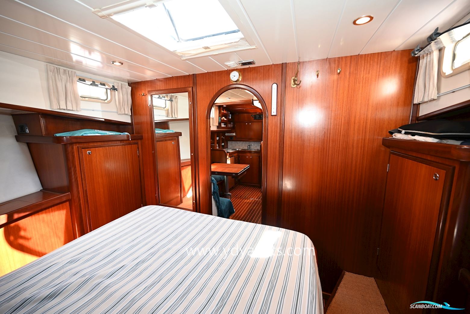 MENORQUIN 120 Trawler