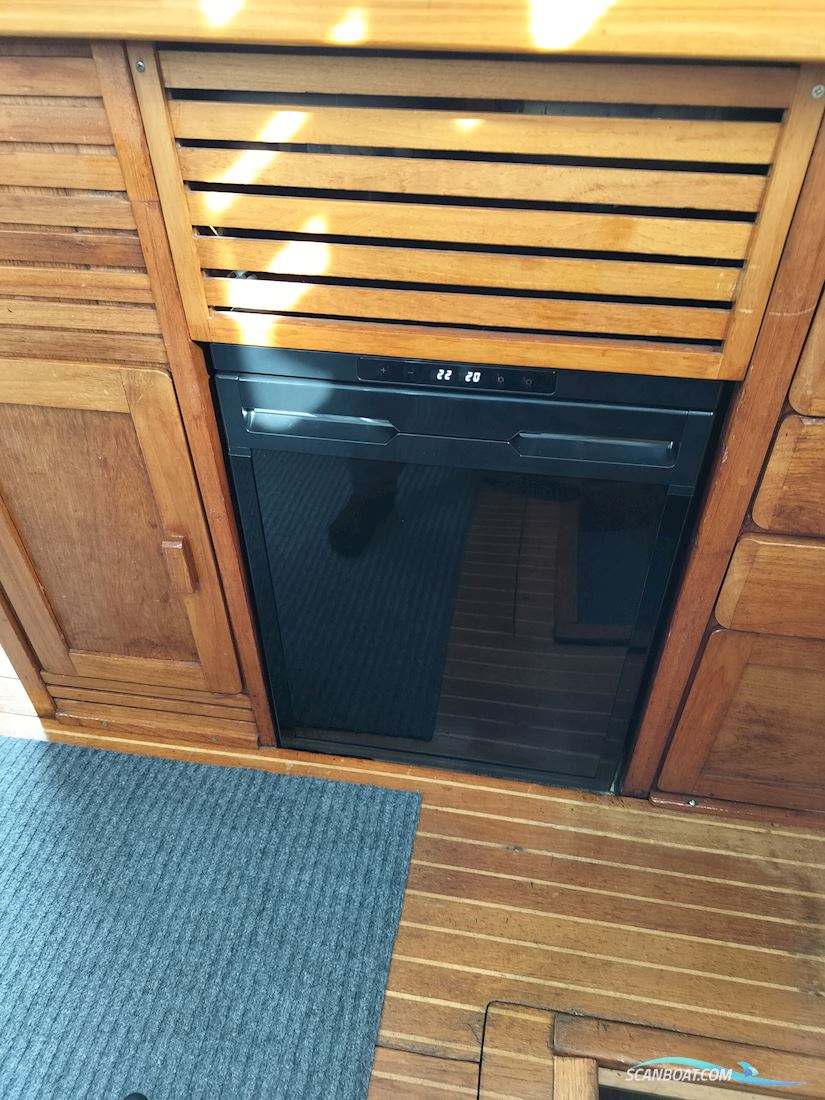 Merivene 1210 Fishmaster Targa