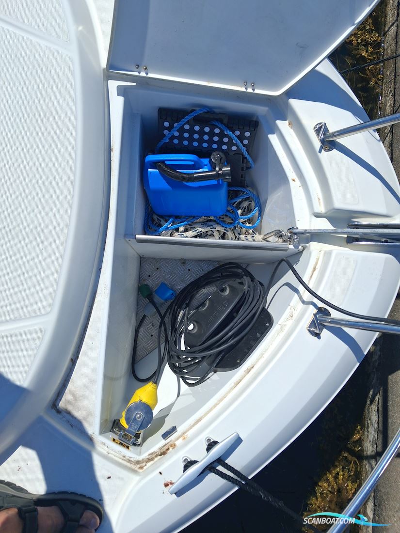 Merry Fisher 755