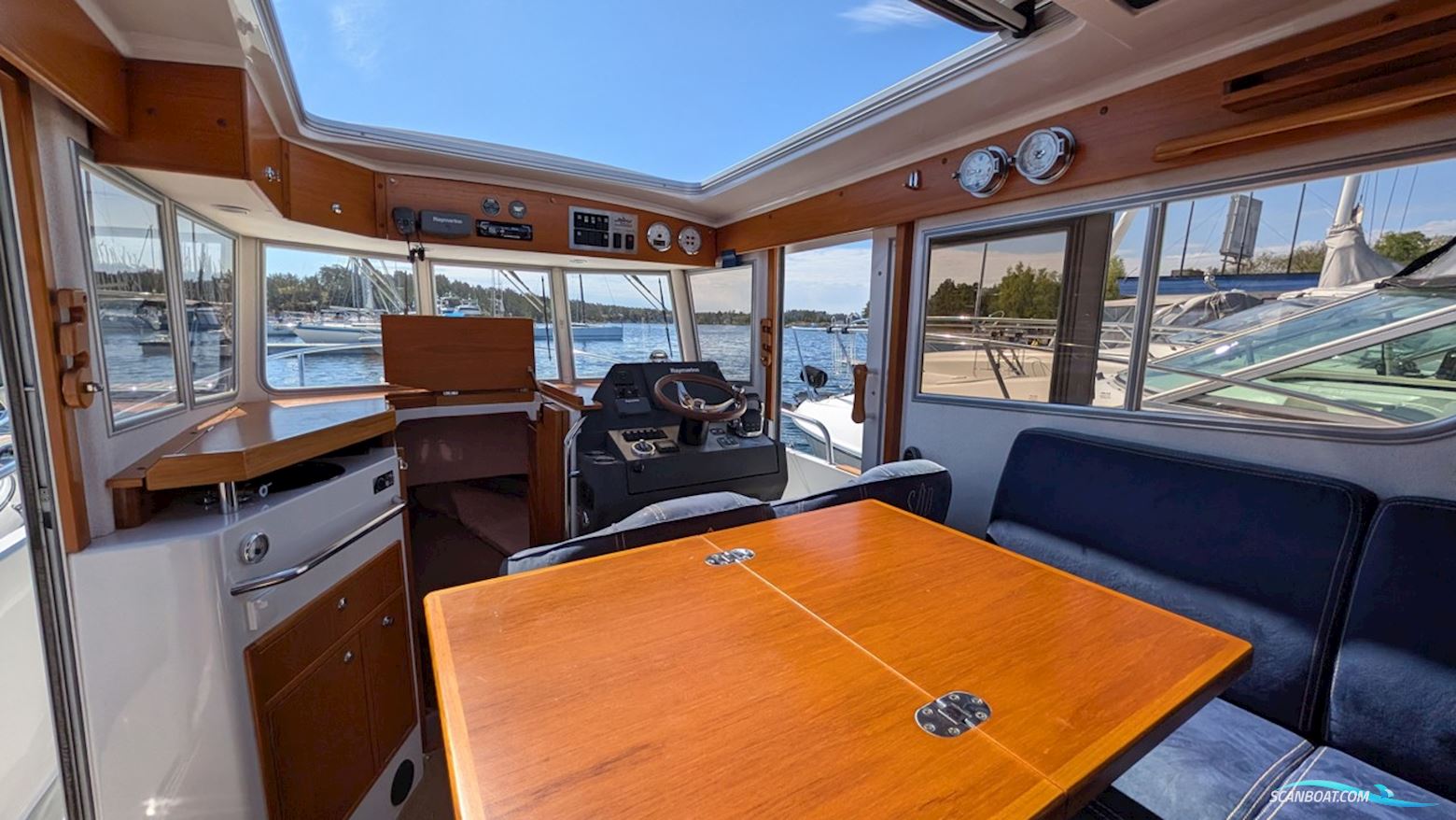 Minor Offshore 28