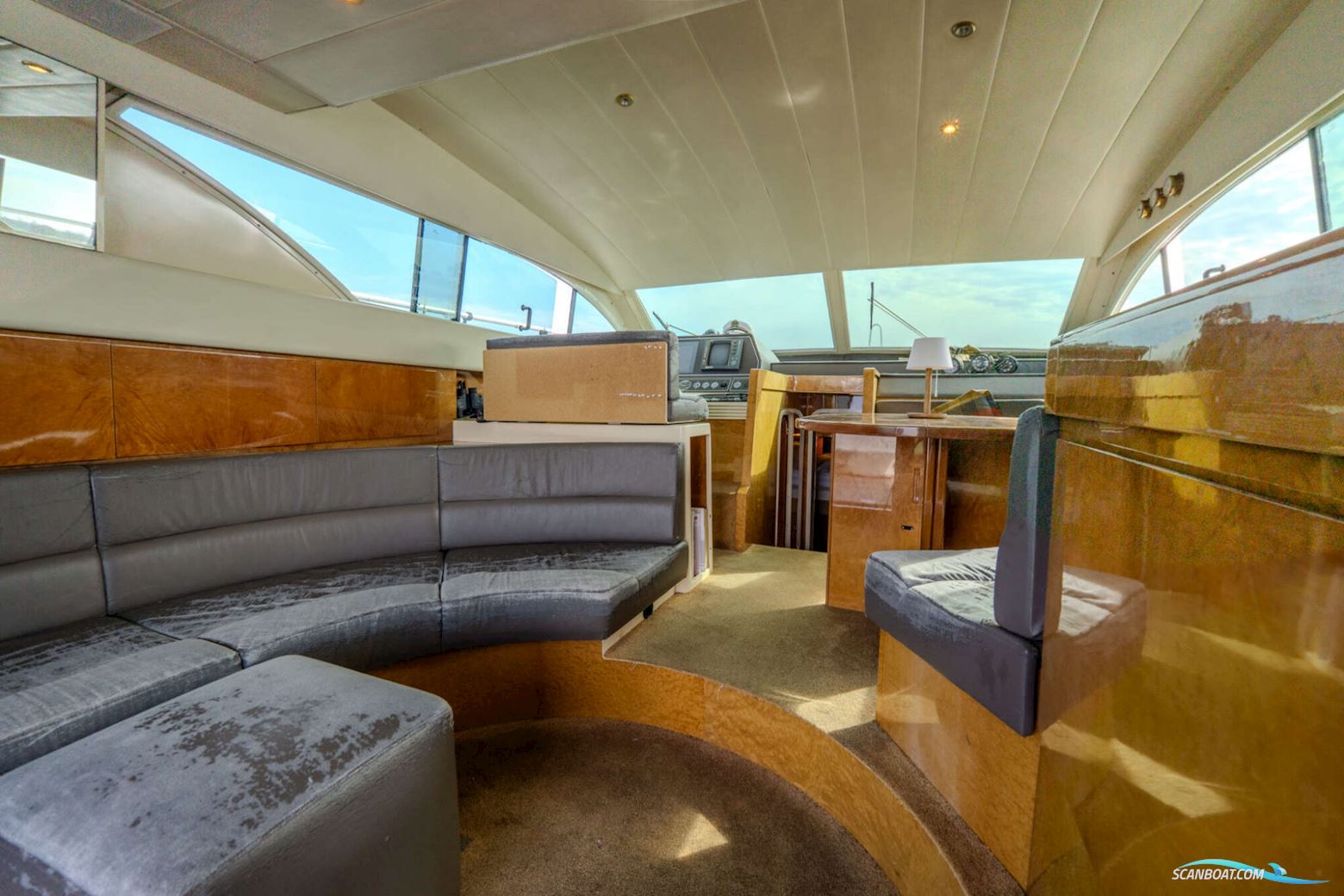 Mochi Craft 43 Flybridge