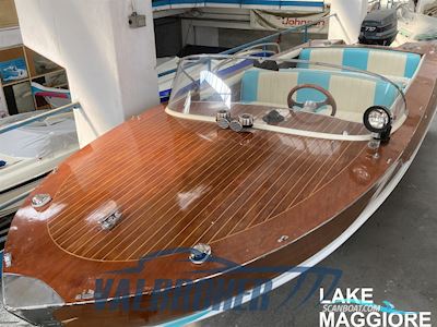 Molinari Piviere Motorboot 1971, mit Evinrude 737 motor, Italien