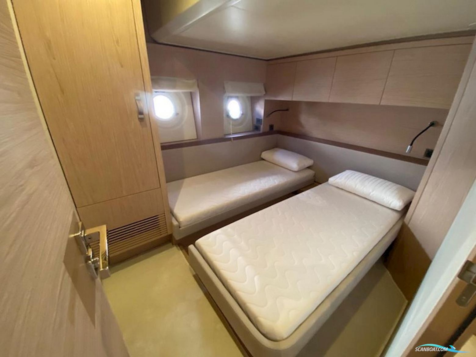 Monte Carlo Yachts 6