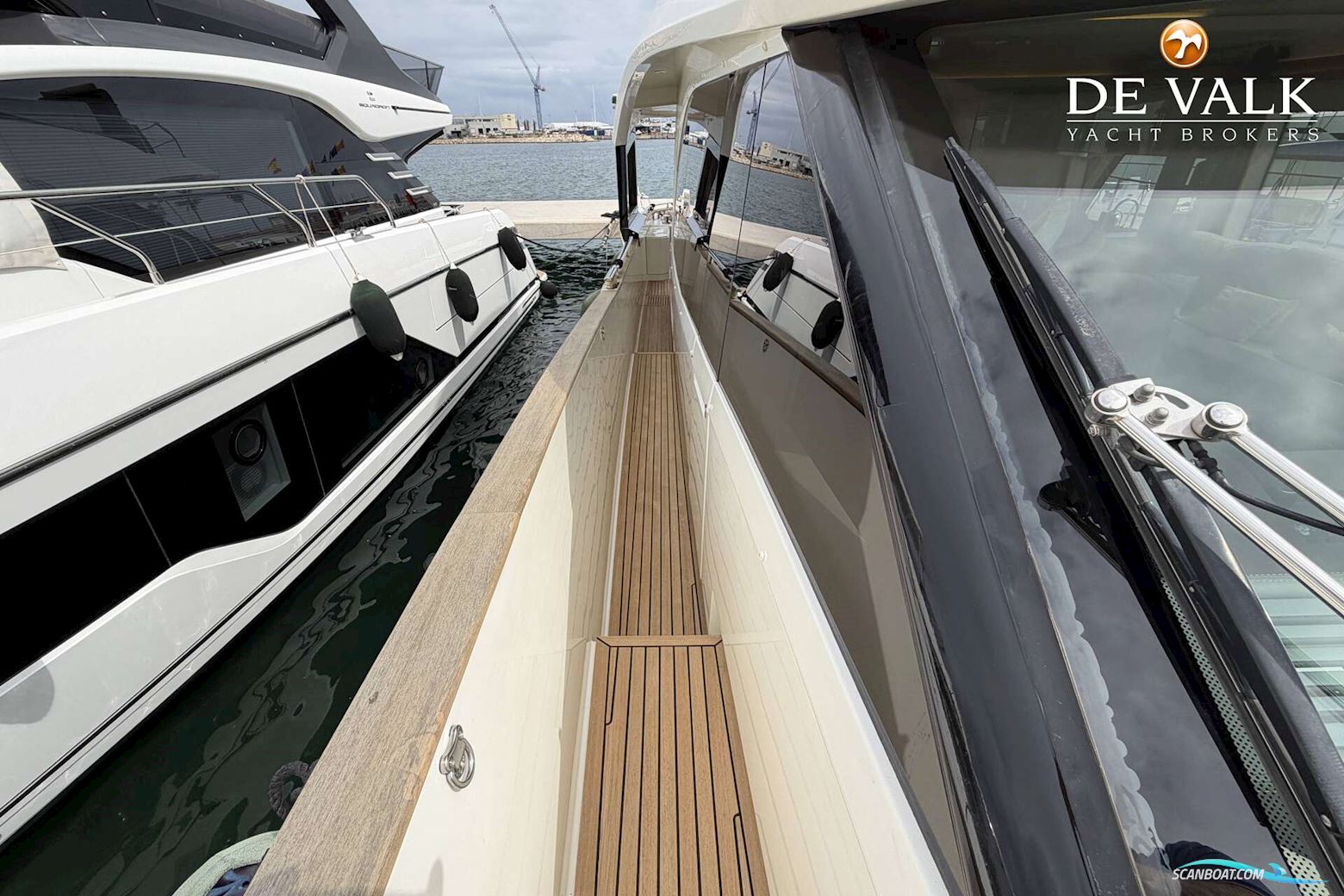 Monte Carlo Yachts 65