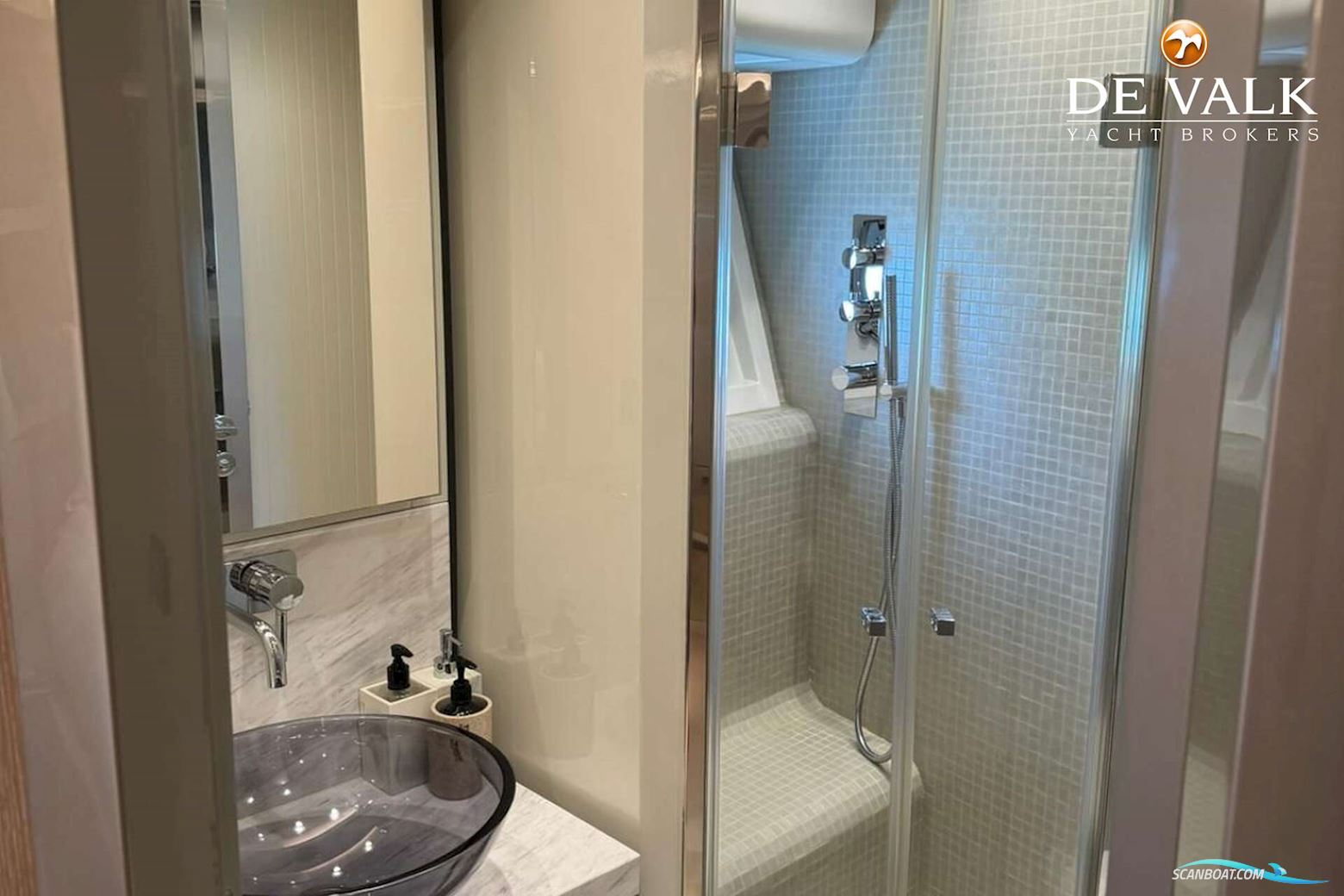 Monte Carlo Yachts MCY 70