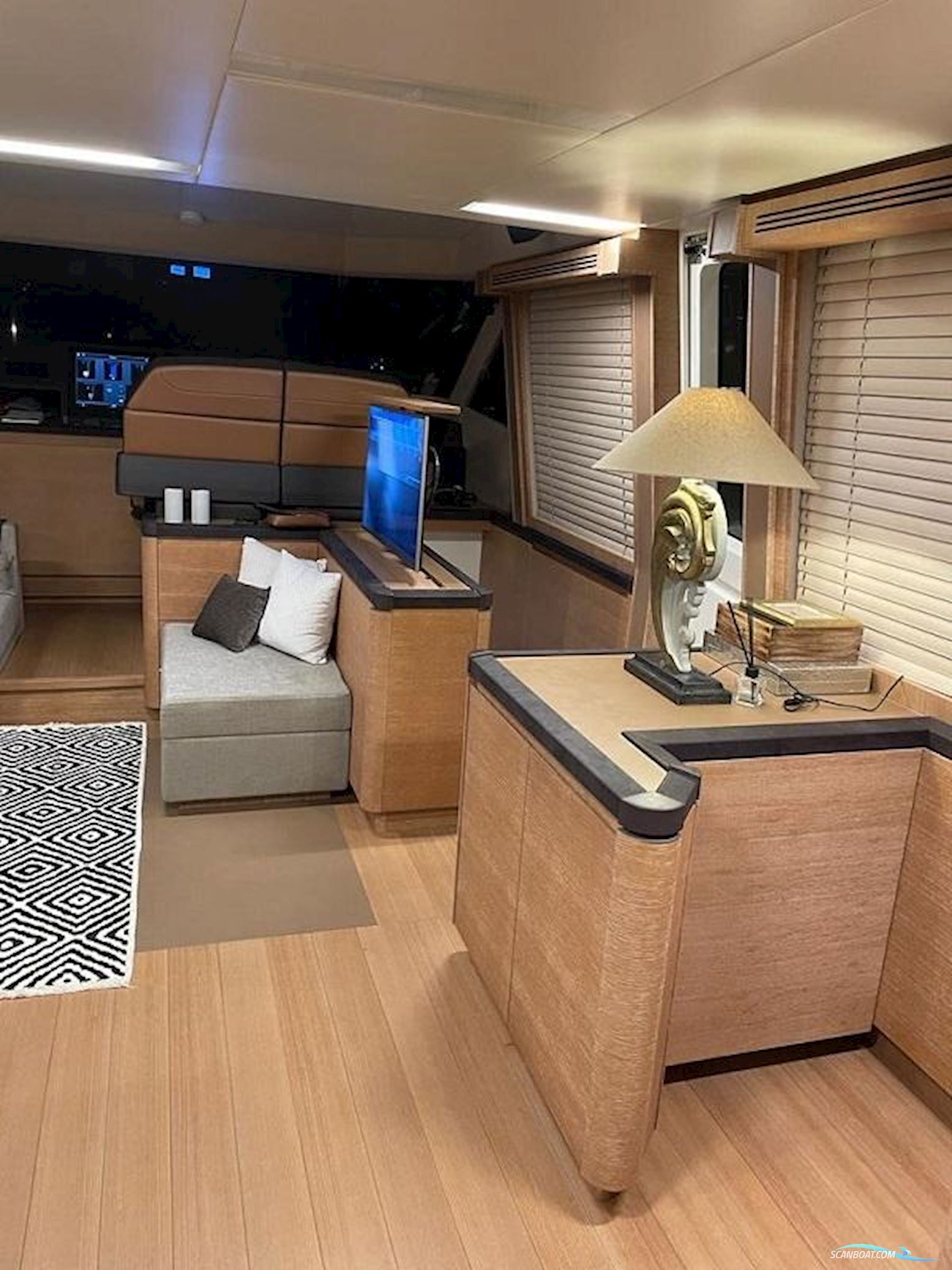 Monte Carlo Yachts MCY 76