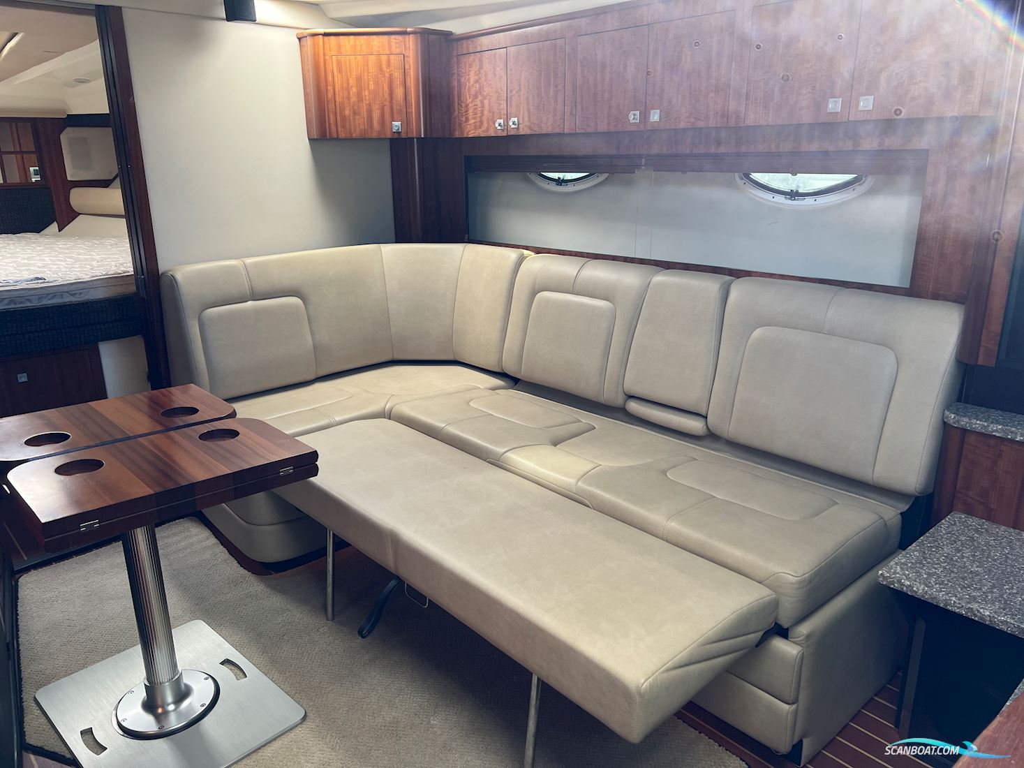 Monterery 415 Sport Yacht