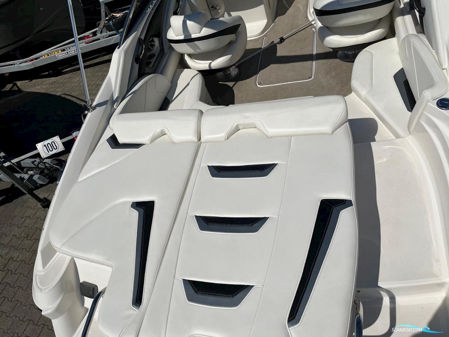 Monterey  244 FSX  Bowrider