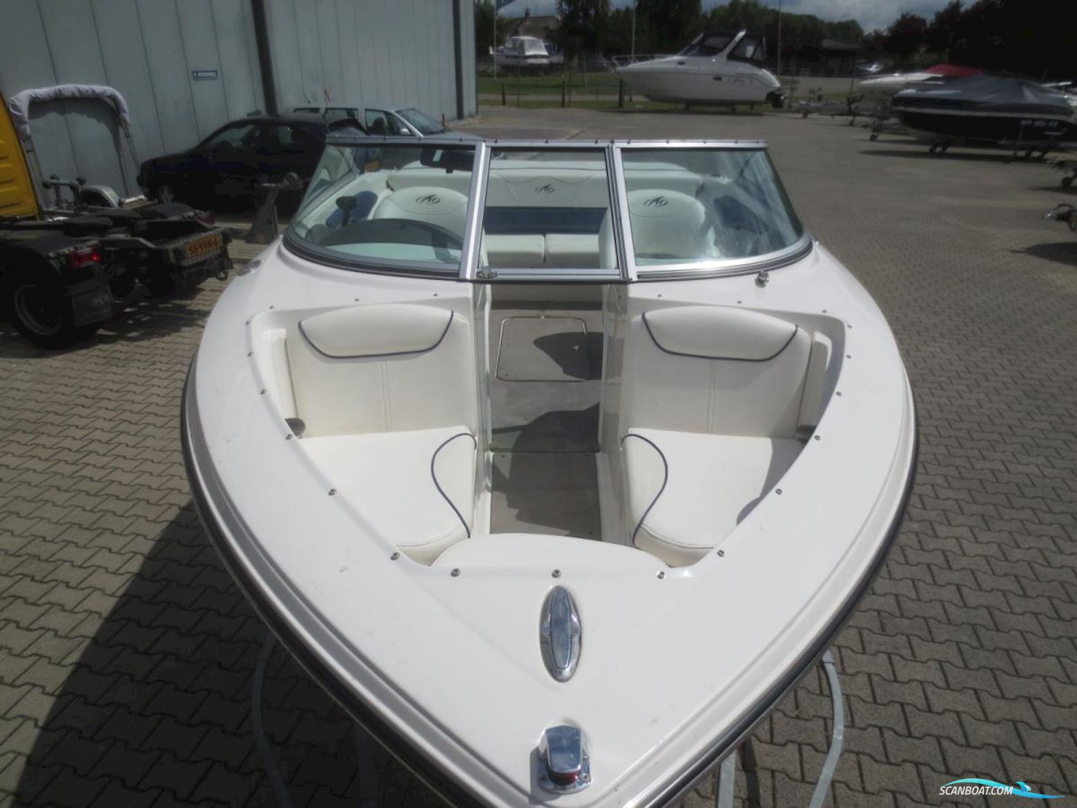 Monterey 180 FS Bowrider