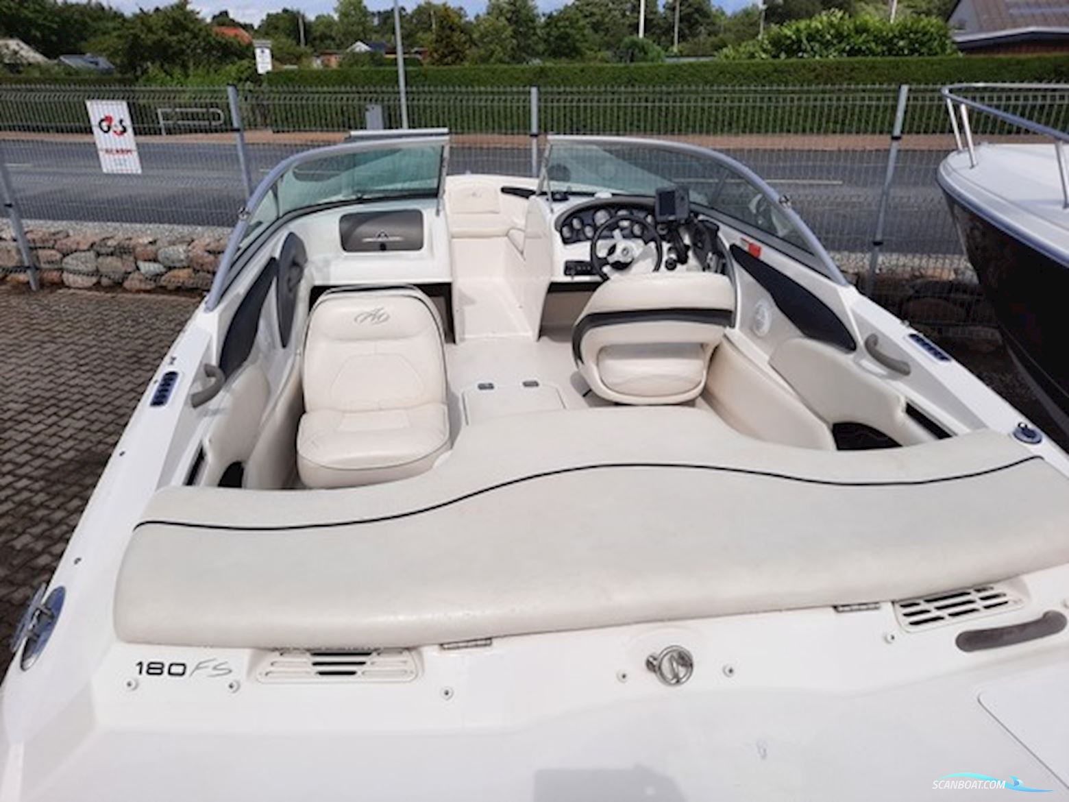Monterey 180FS, Volvo Penta 3.0