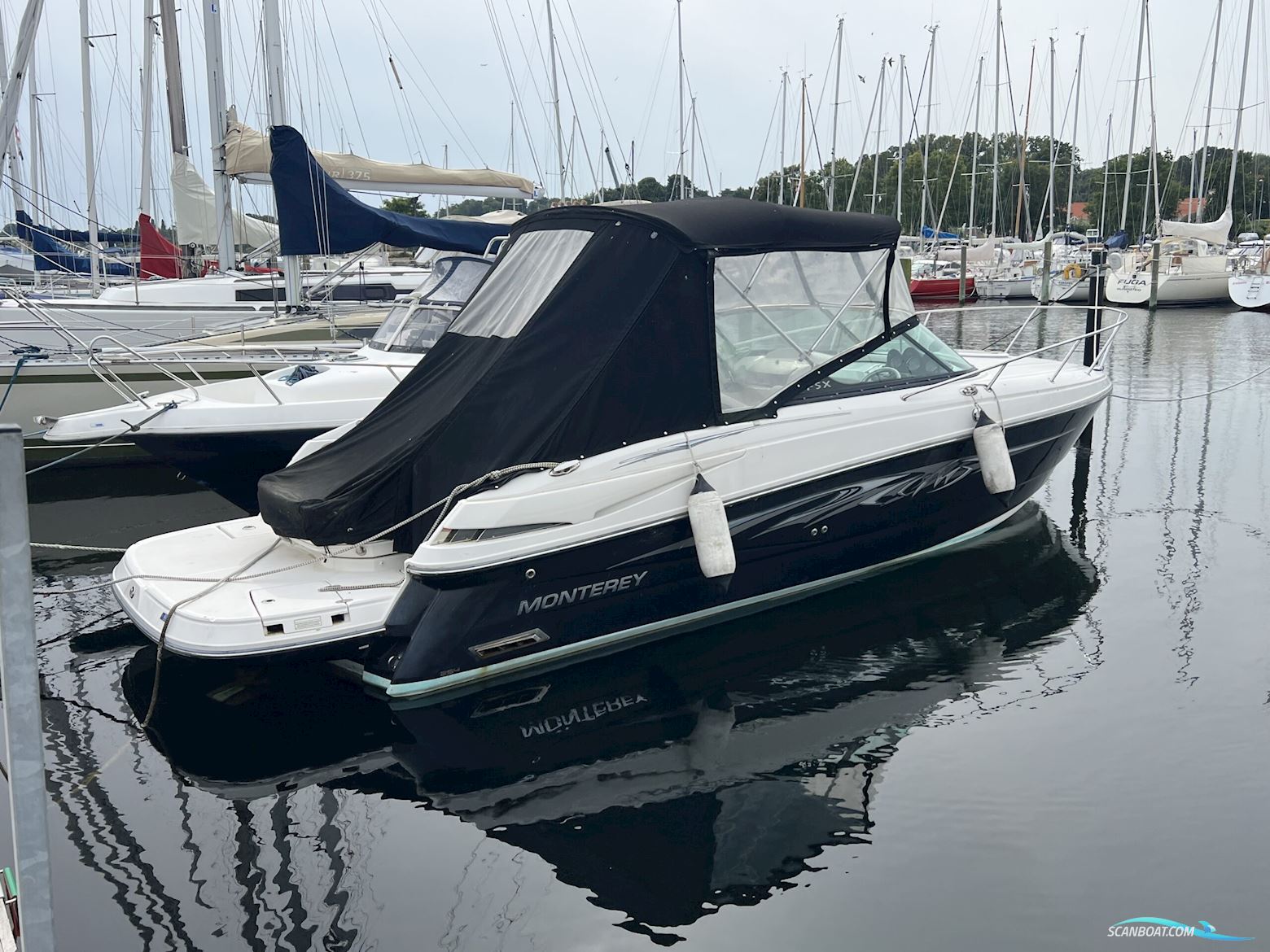 Monterey 254 FSX Motorboot 2008, mit Volvo Penta 5,7 GXi motor, Dänemark