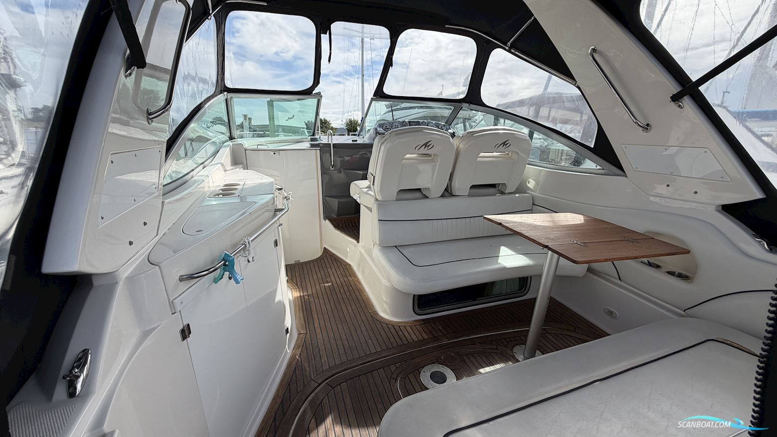 Monterey 290