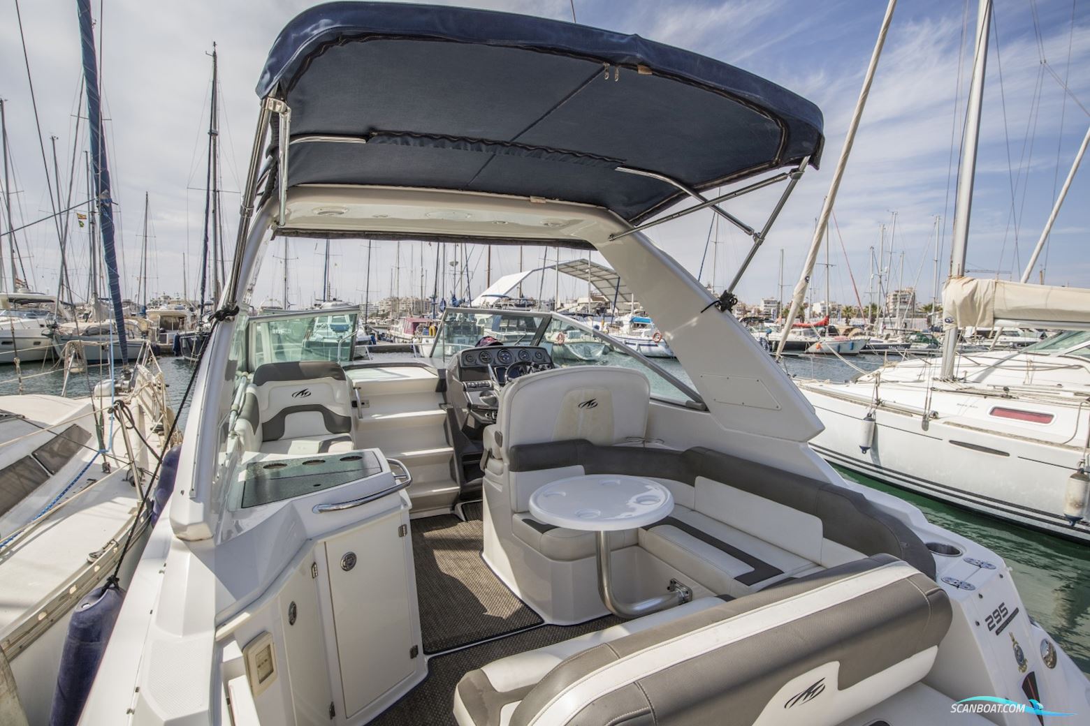 Monterey 295 SCR