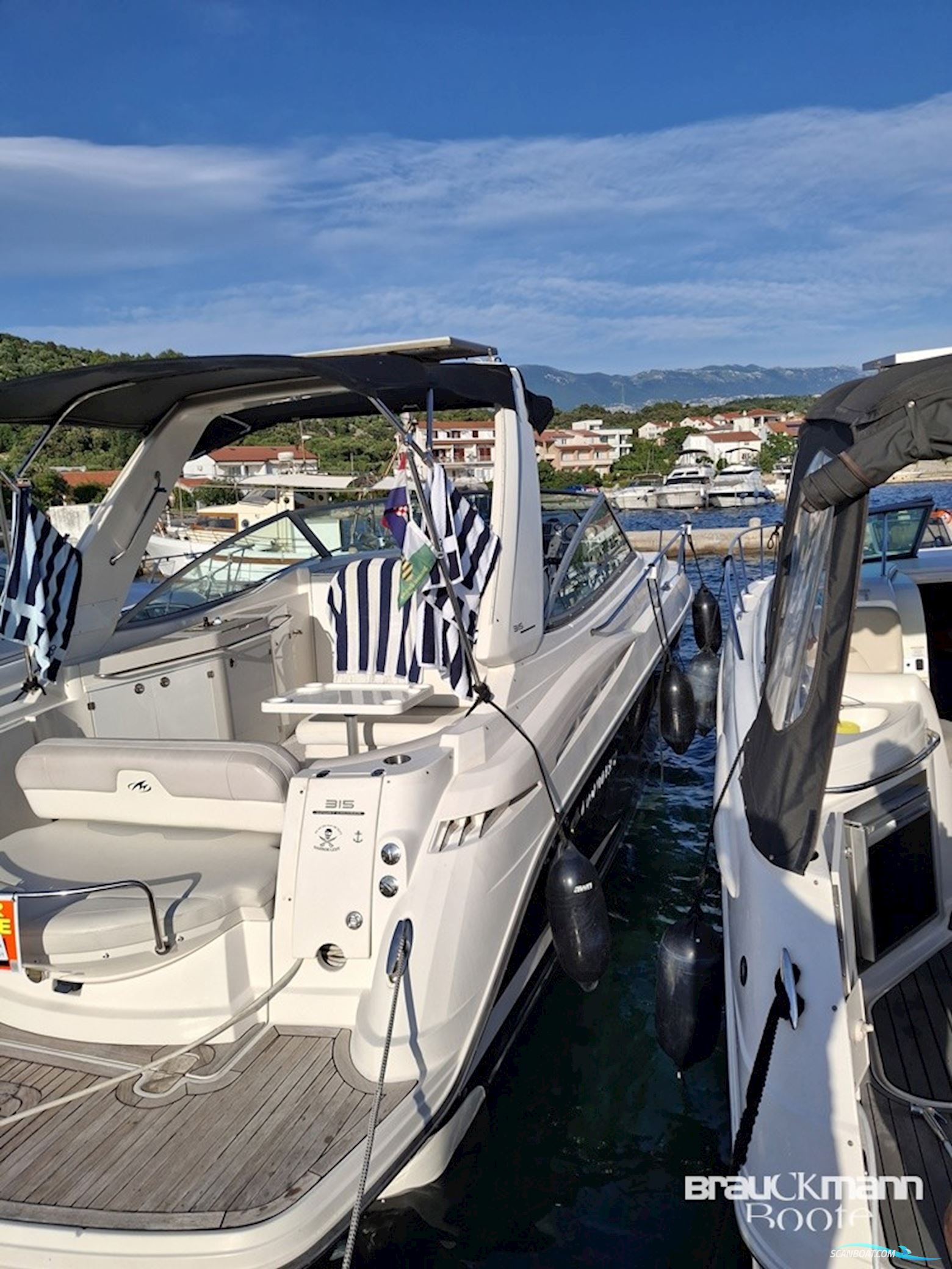 Monterey 315 SCR Motorboot 2009, Deutschland