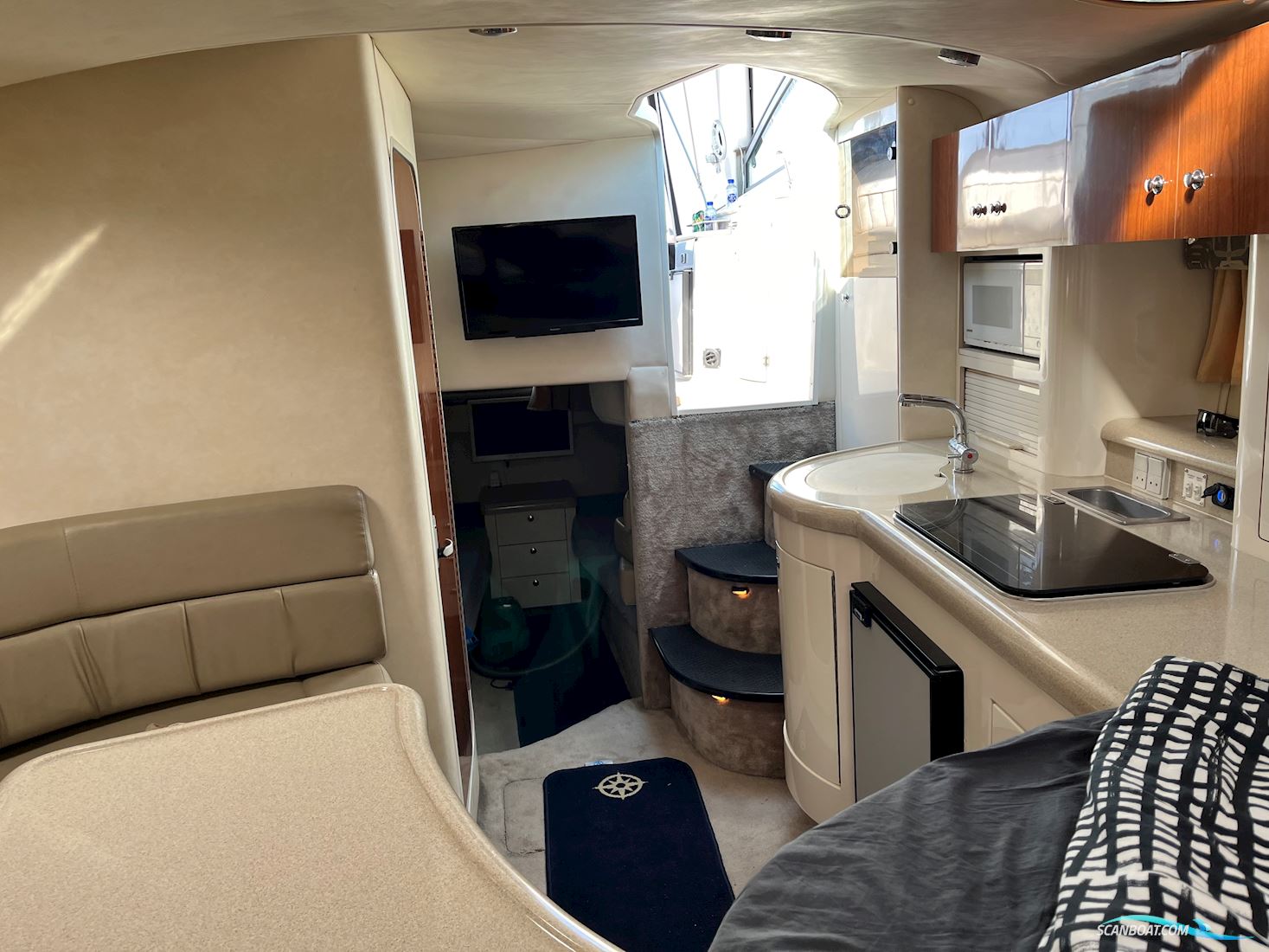 Monterey 322 Cruiser