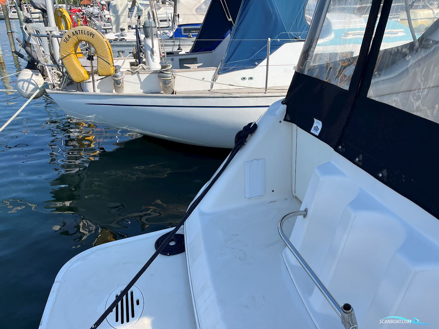 Monterey 322 Cruiser