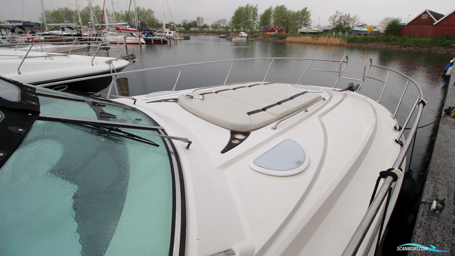 Monterey 350 / 370 Yacht