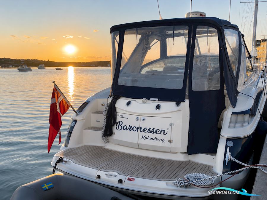 Monterey 375 Sport Yacht