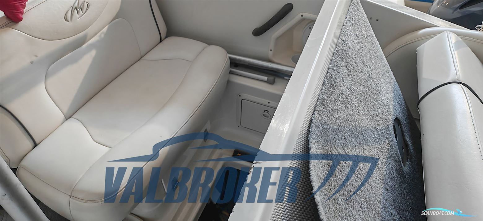 Monterey Boats 250 Cruiser