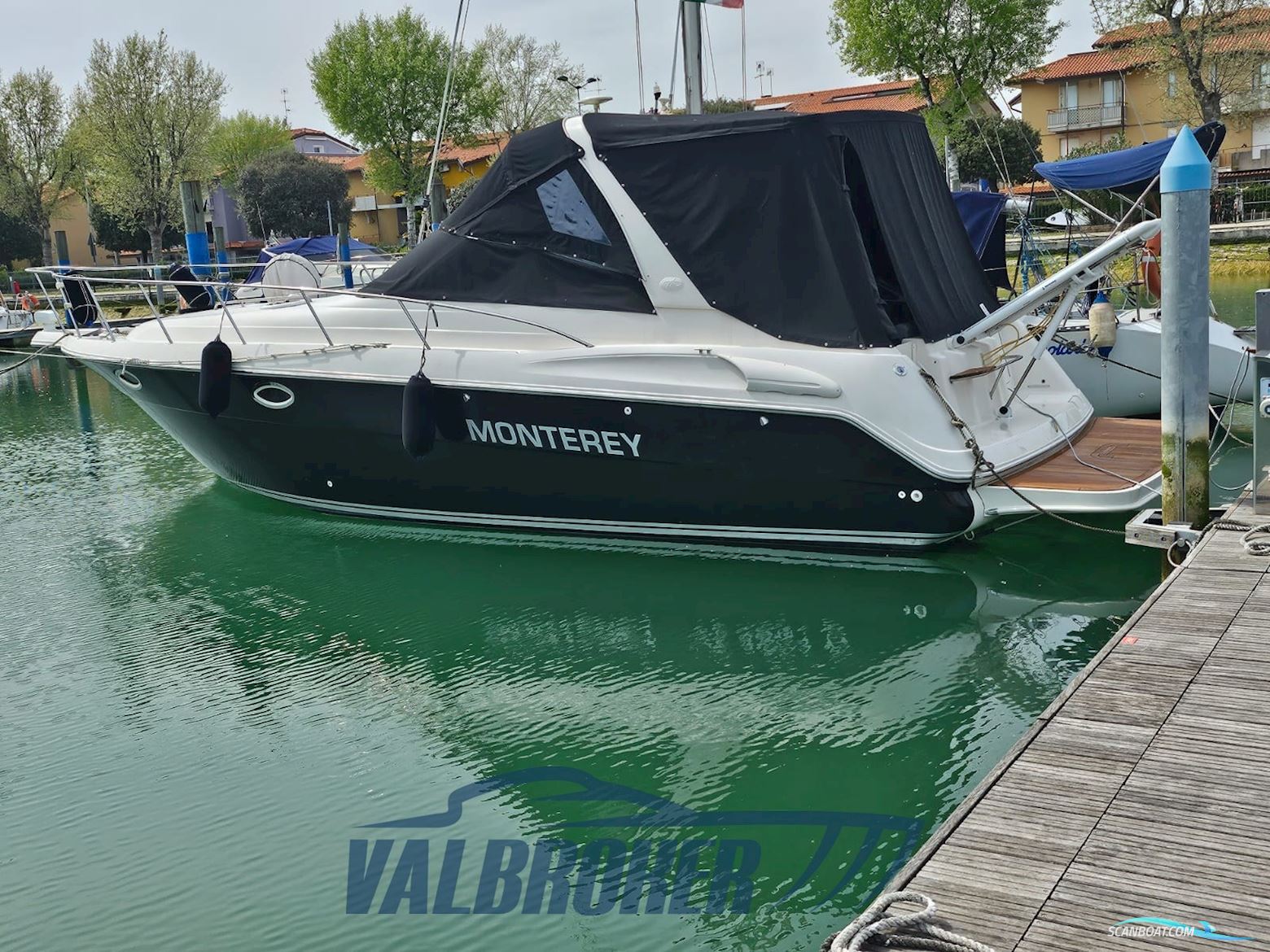 Monterey Boats 322 Cruiser Motorboot 2001, mit Volvo Penta 57V8 motor, Italien