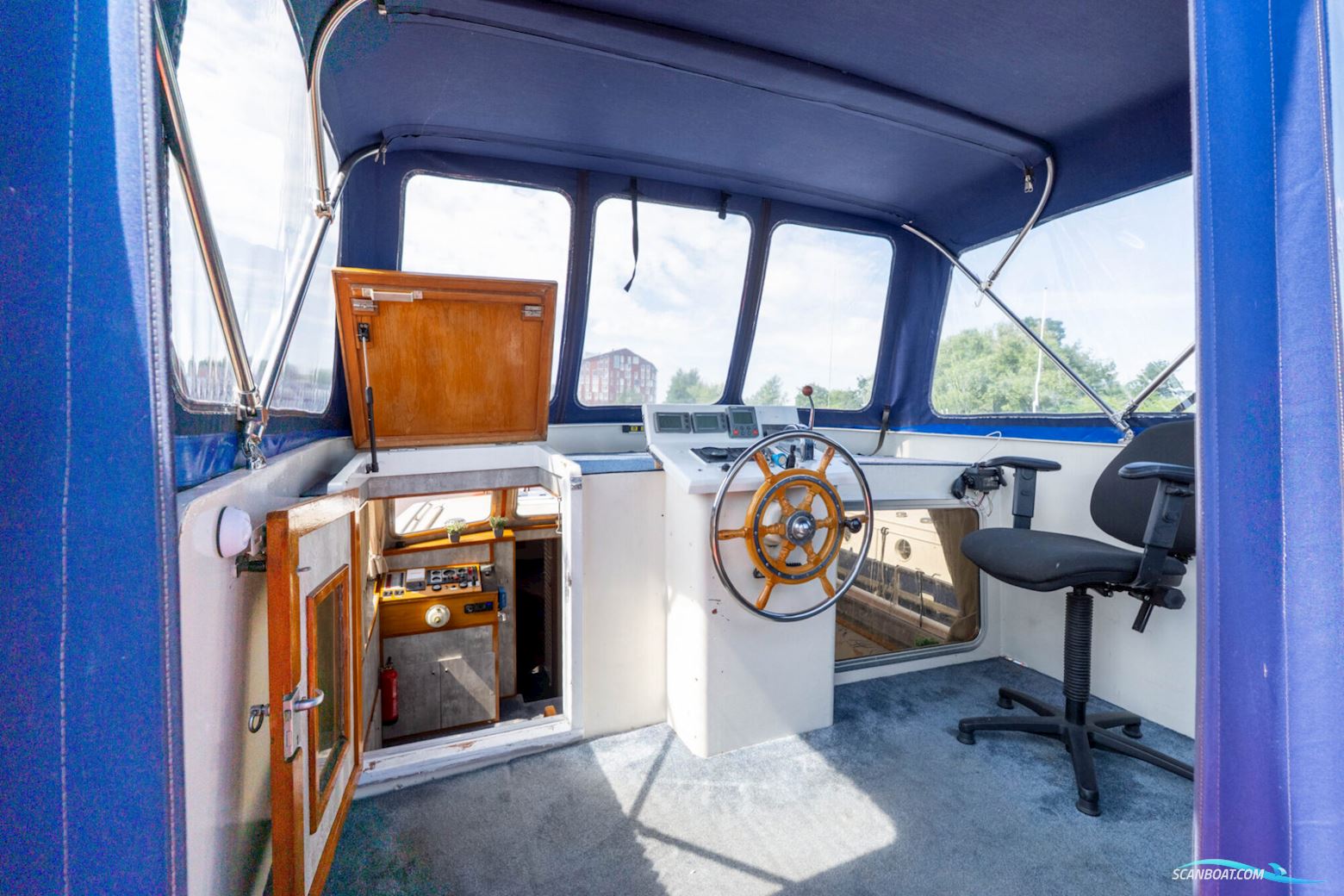 Monty Bank Kotter 38 AK Cabrio