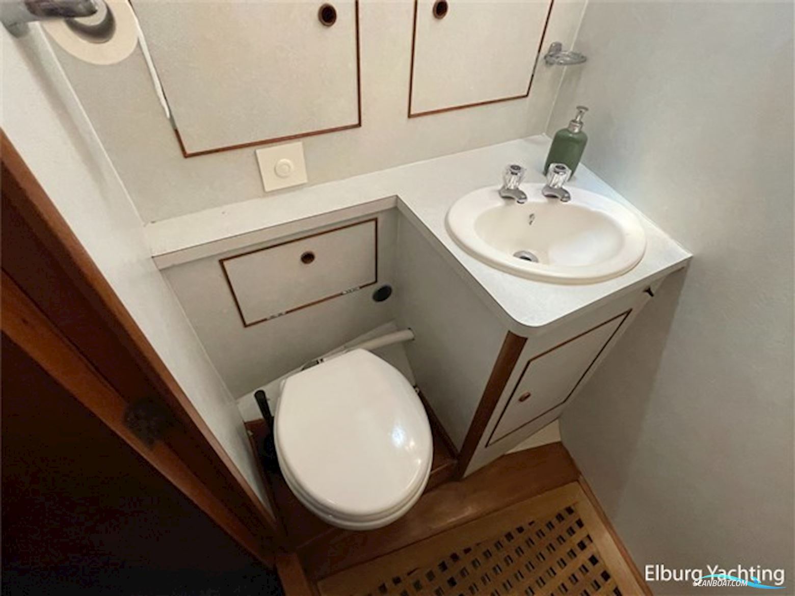 Moody Trawler 50 - Stabilizers