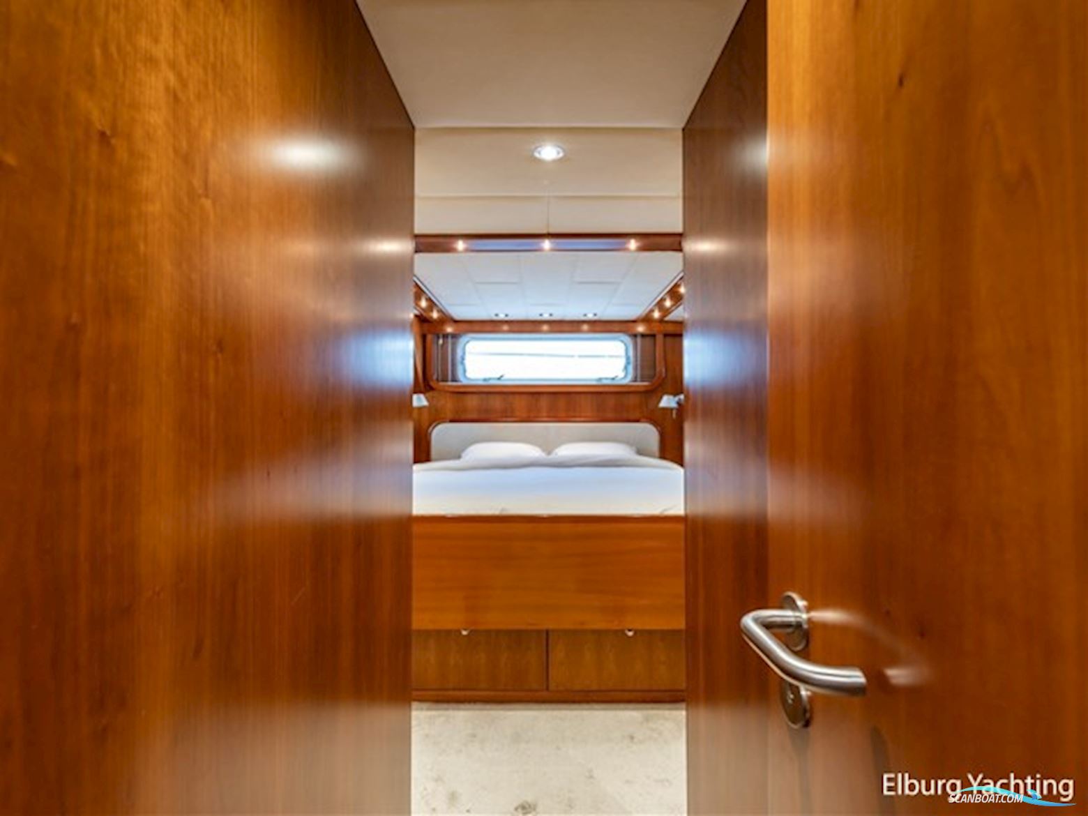 Moonen 68 - Flybridge 