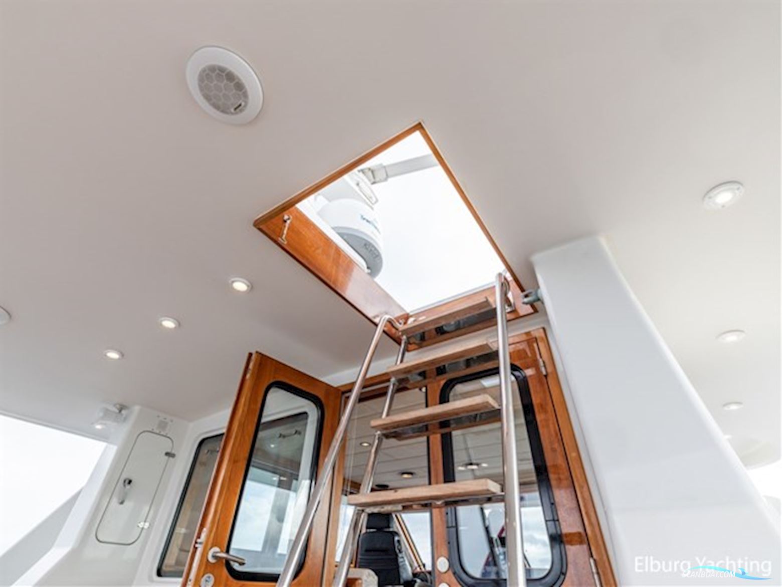 Moonen 68 - Flybridge 