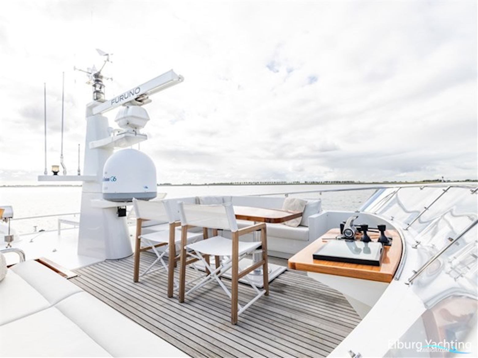 Moonen 68 - Flybridge 