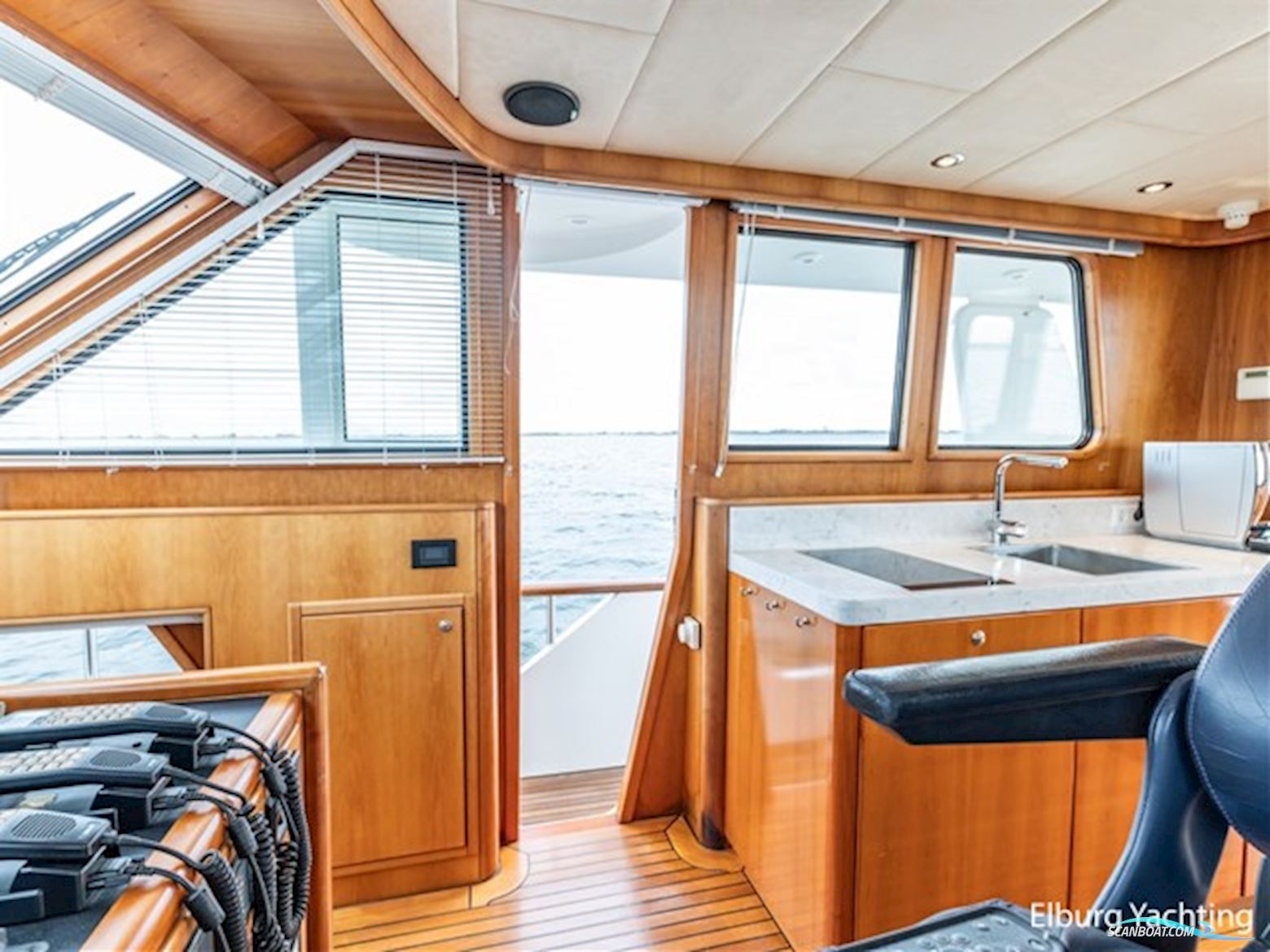 Moonen 68 - Flybridge