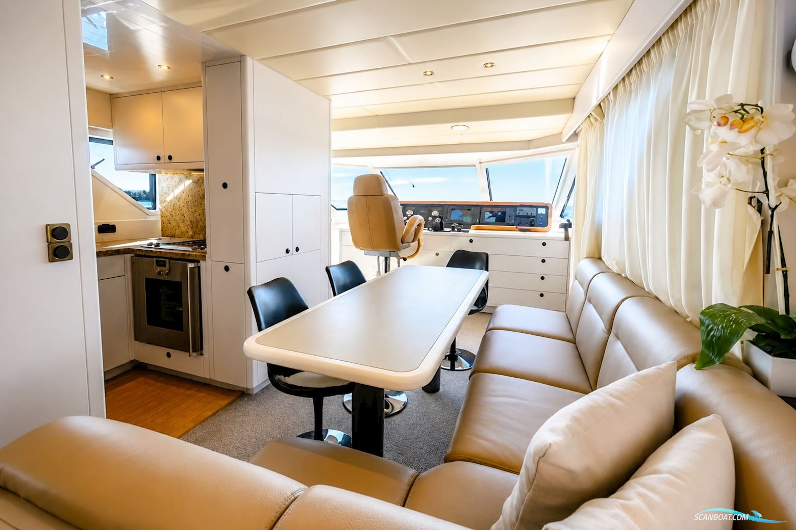 Moonen 68 Flybridge
