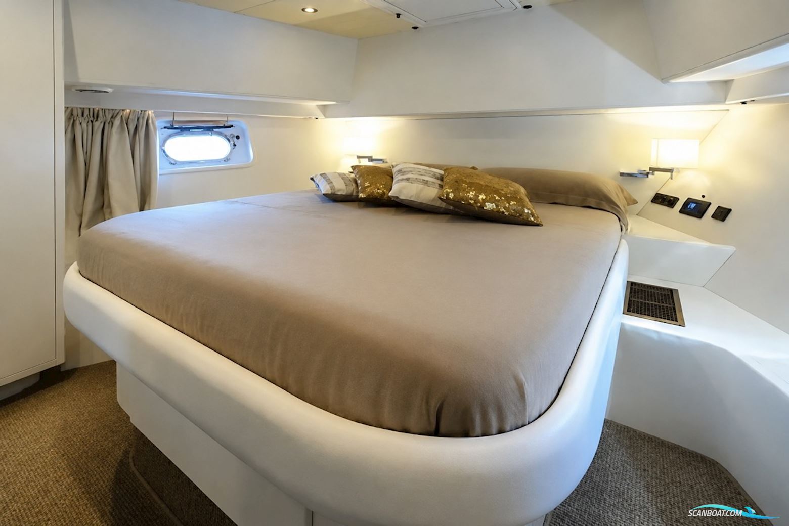 Moonen 68 Flybridge