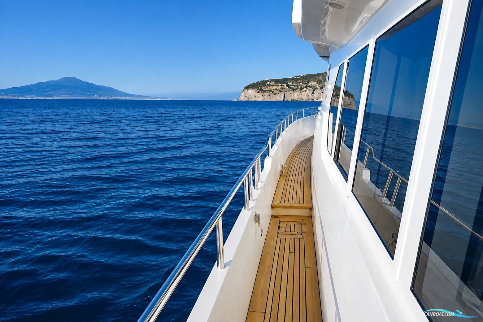 Moonen 68 Flybridge