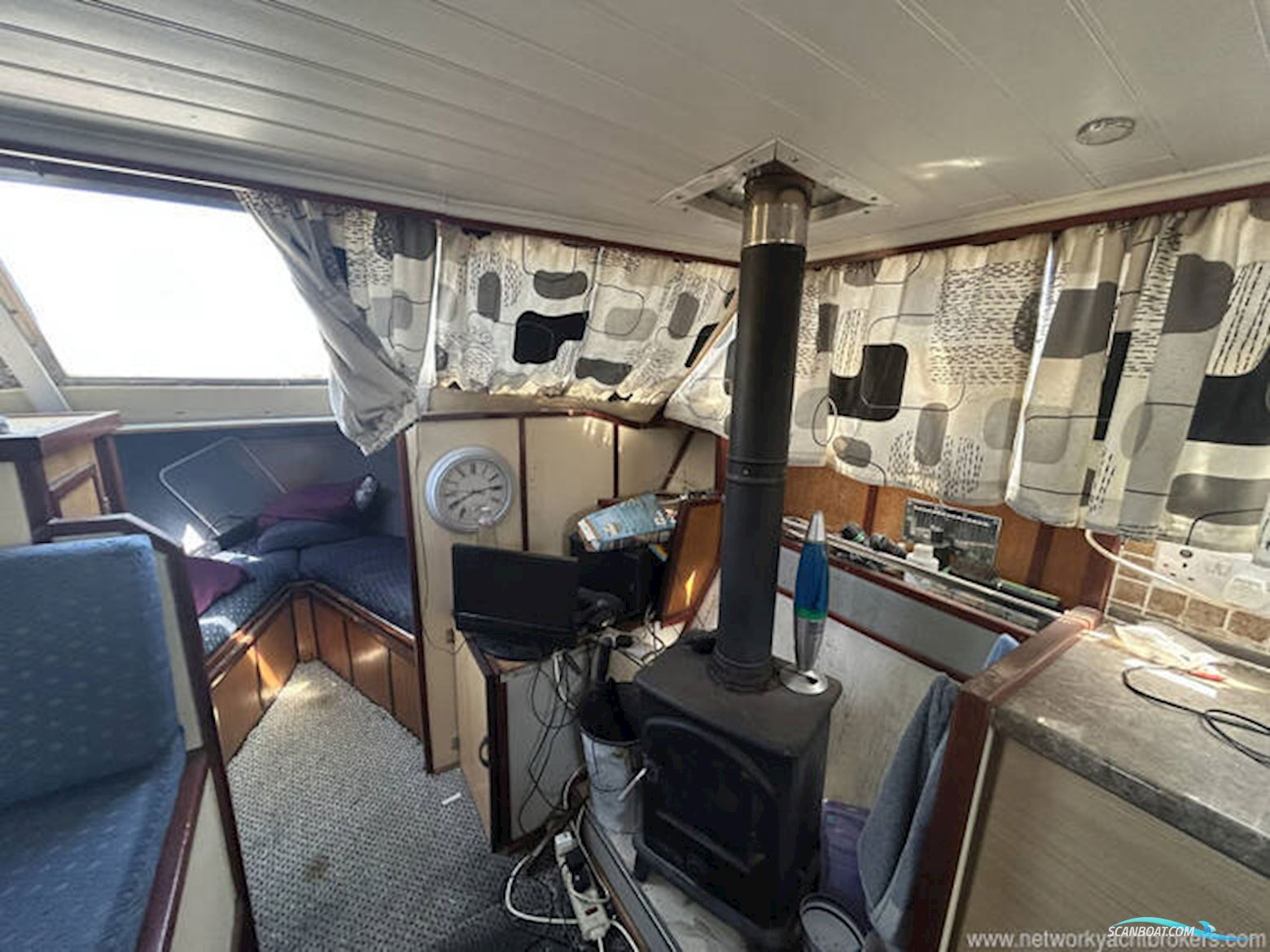 Moonraker 36
