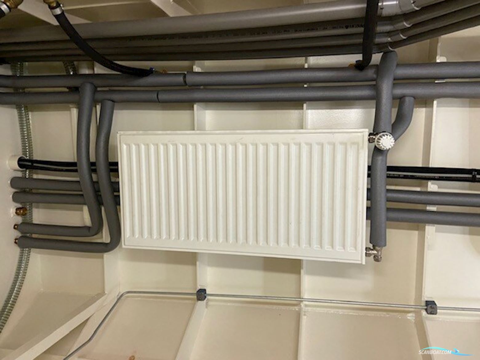 Motor Cruiser Home Traveller XXL Houseboat 1500