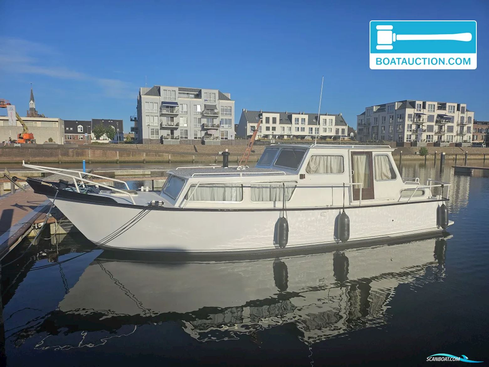 Motorboat 1050 Motorboot 1982, mit Peugeot motor, Niederlande