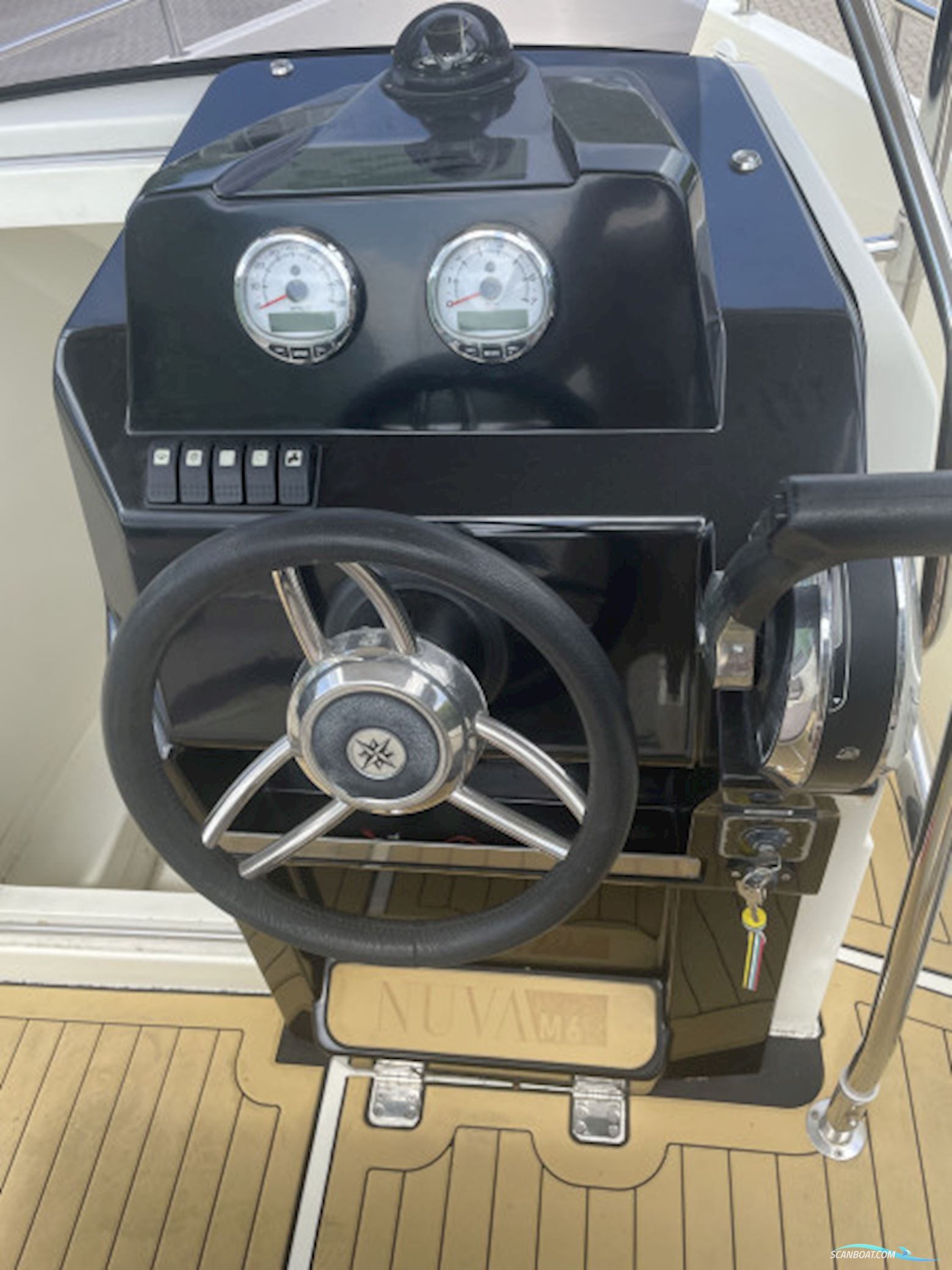 Motorboot - Nuva M6 open