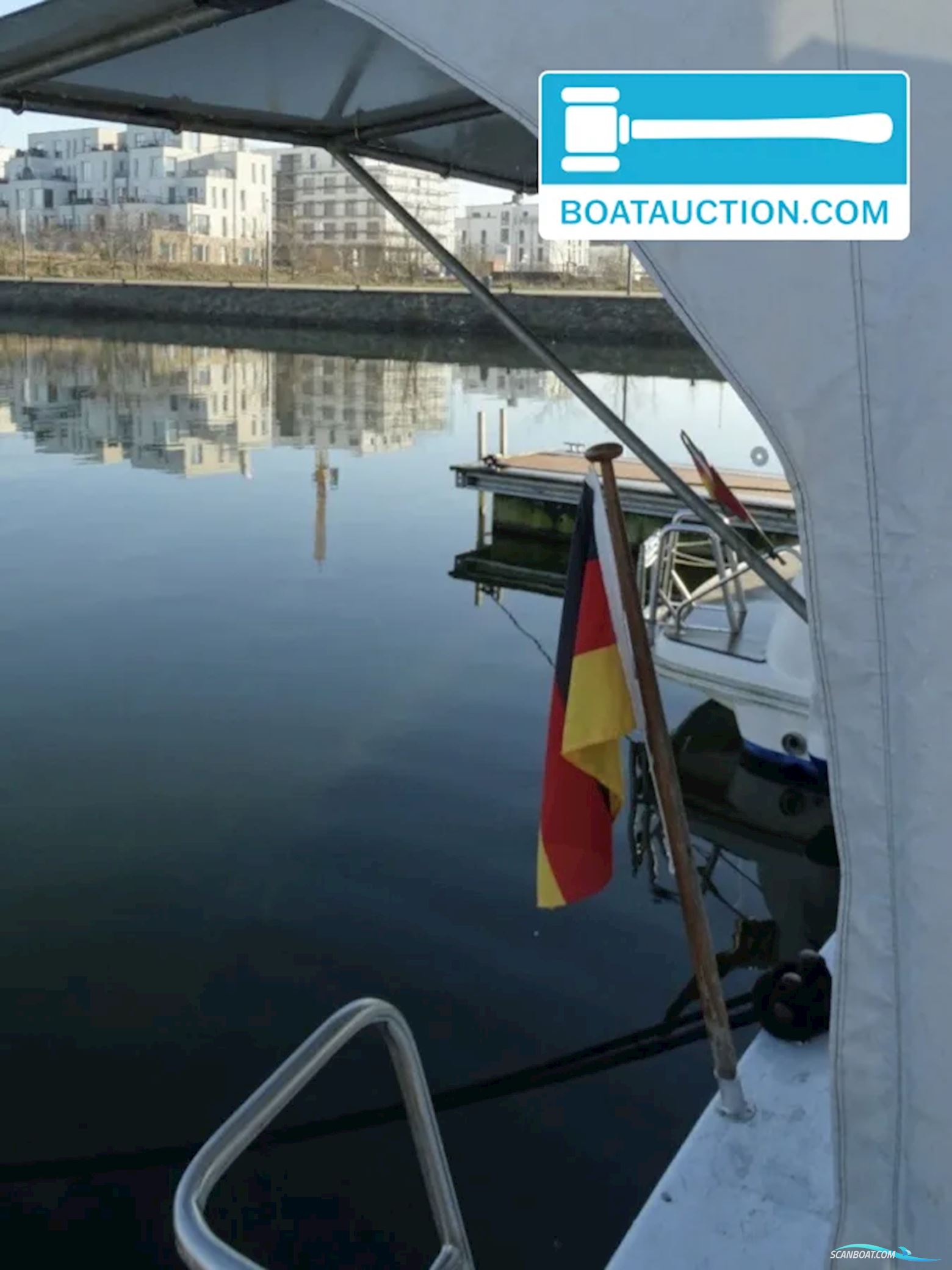 Motorboot 900