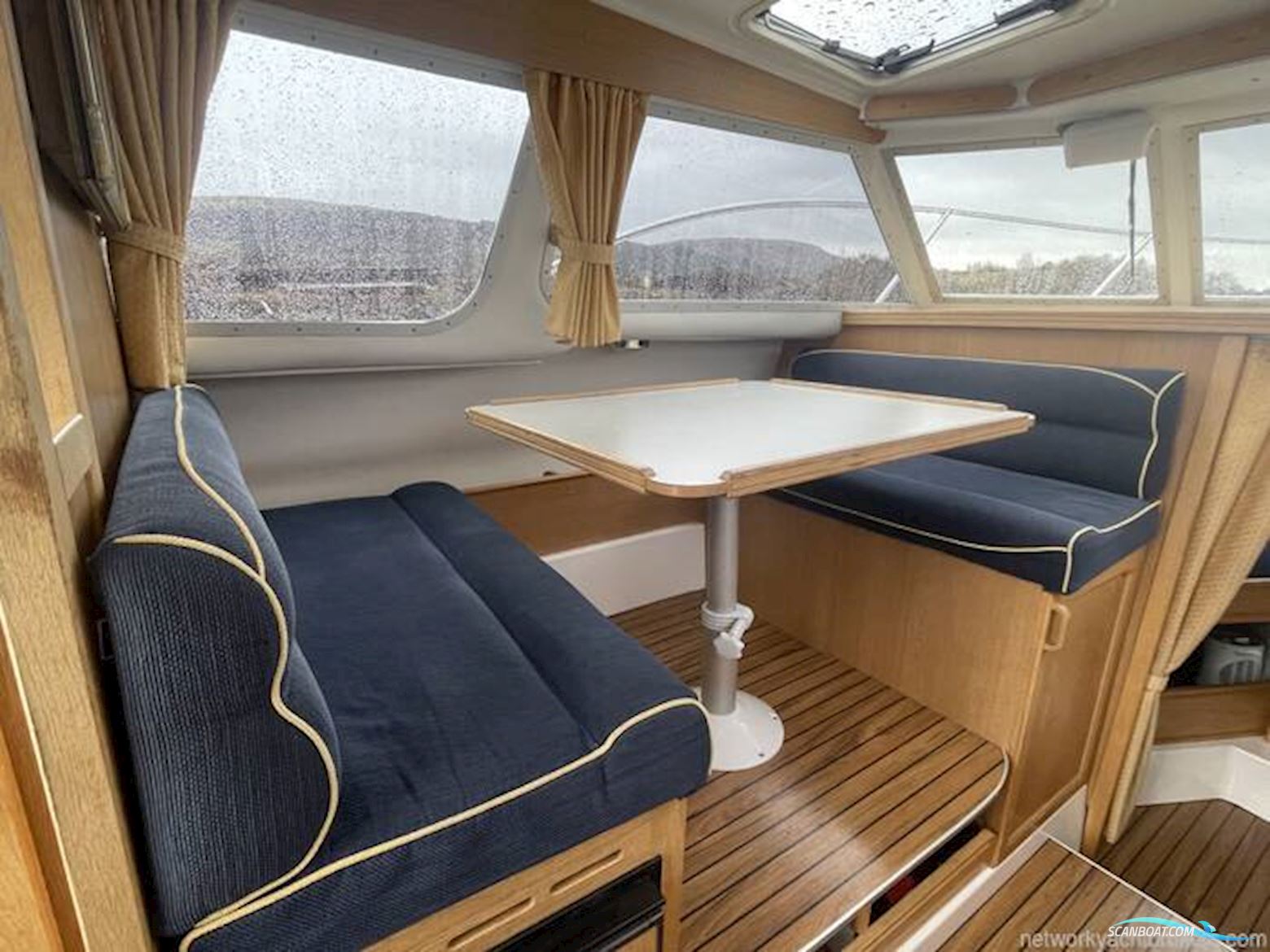 N B Yachts 820