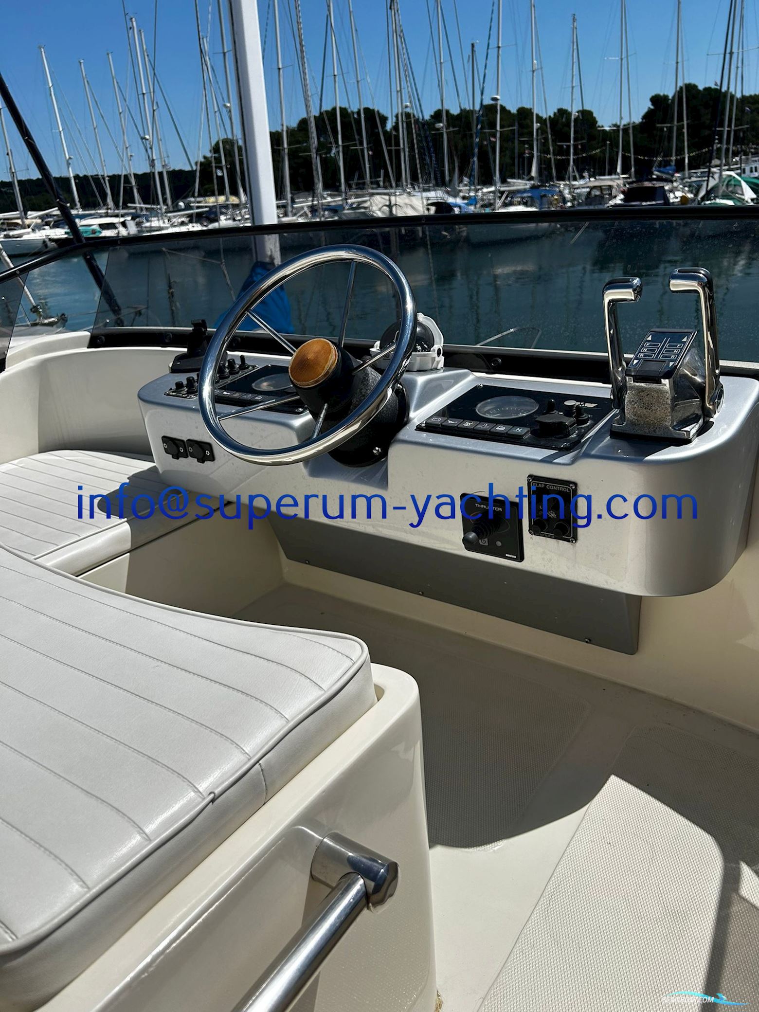 Nautica Po Sea World 31 Fly