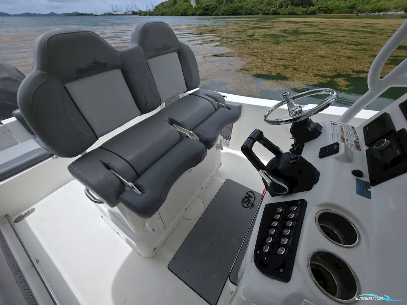 Nauticstar 2602 Legacy