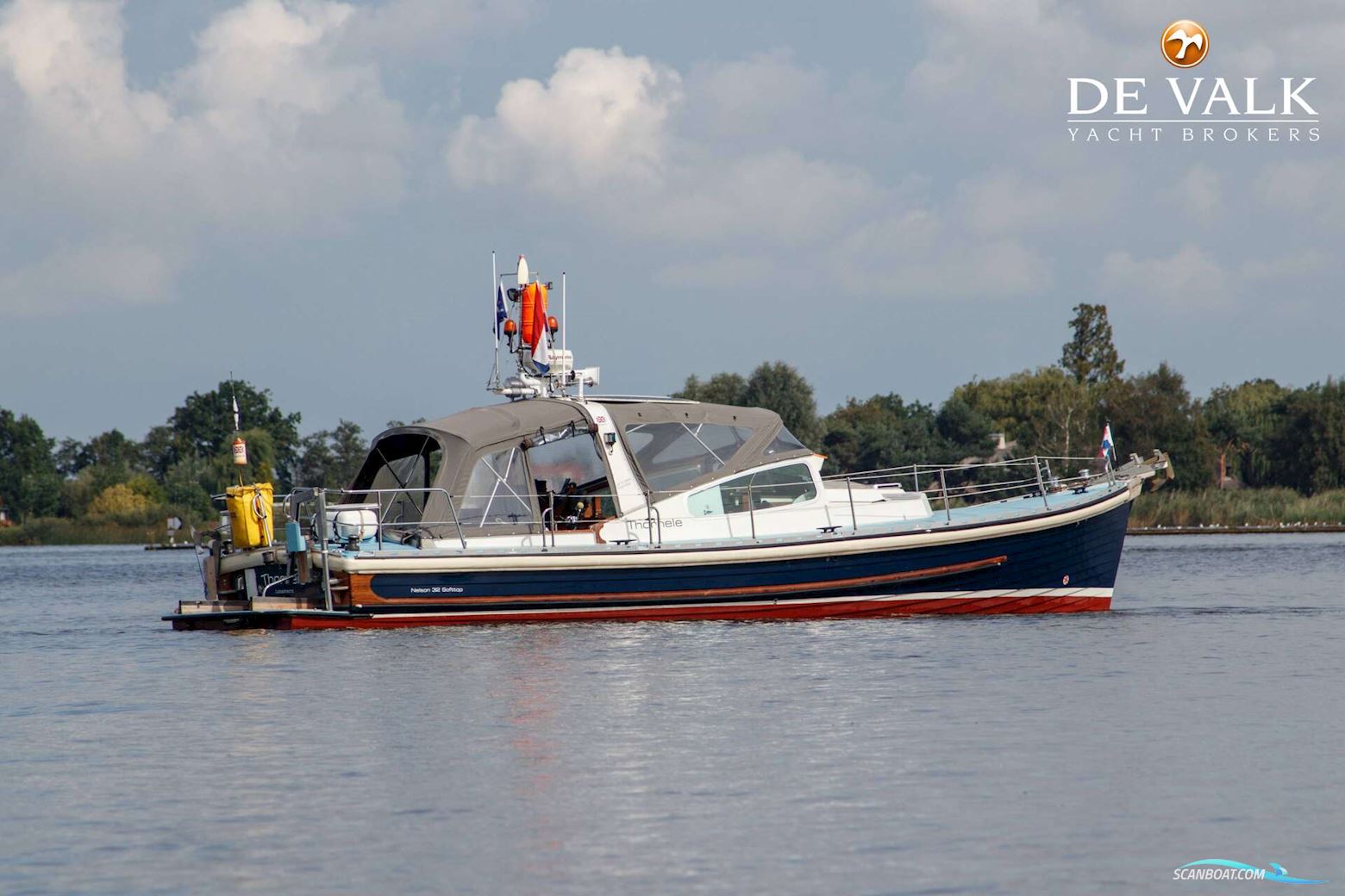 Nelson 32 Soft Top