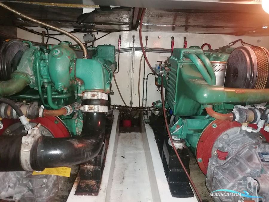 Neptunus 106 m/Flybridge