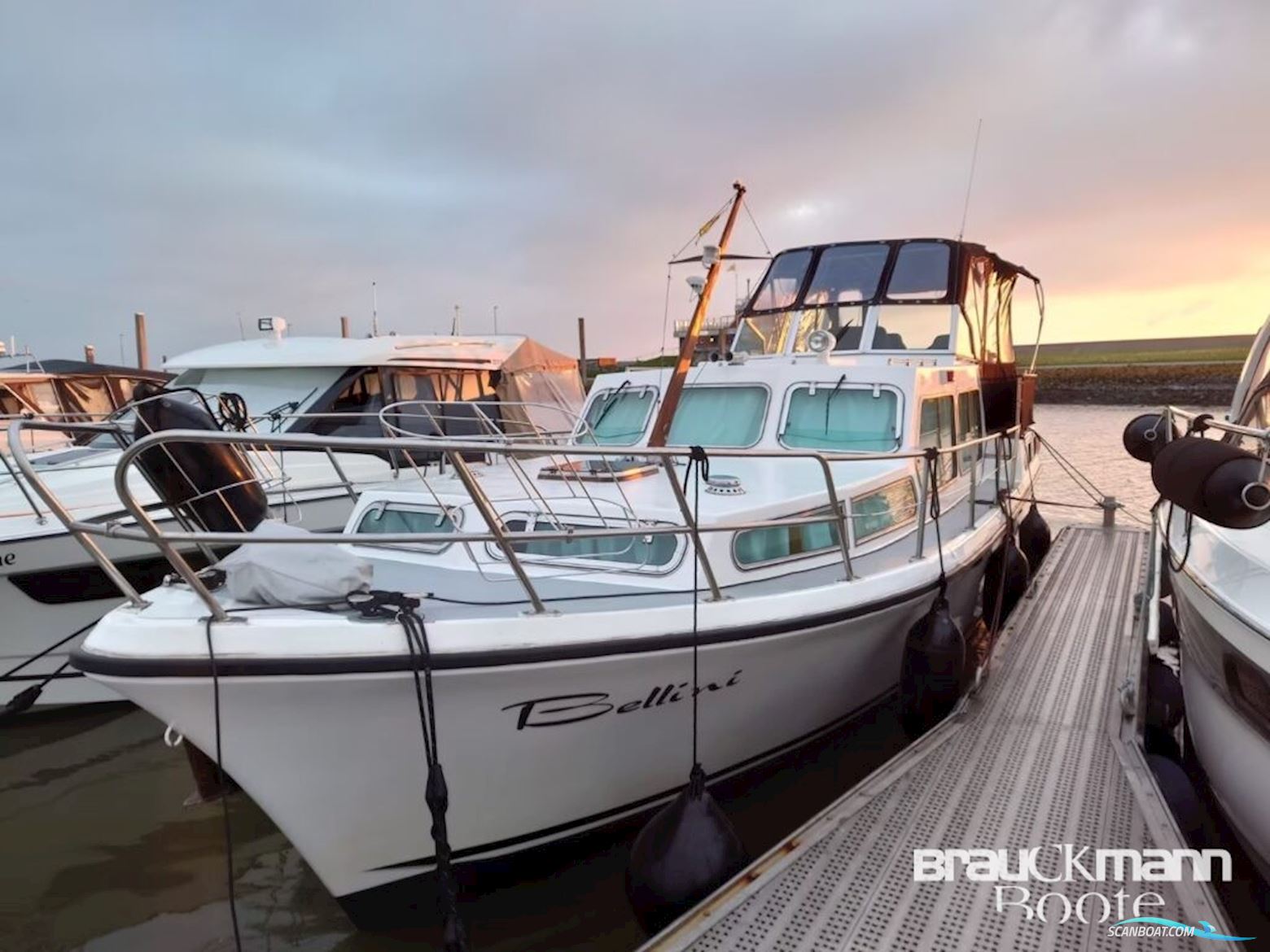 Neptunus 107 TWIN Motorboot 1980, mit Bladt motor, Deutschland