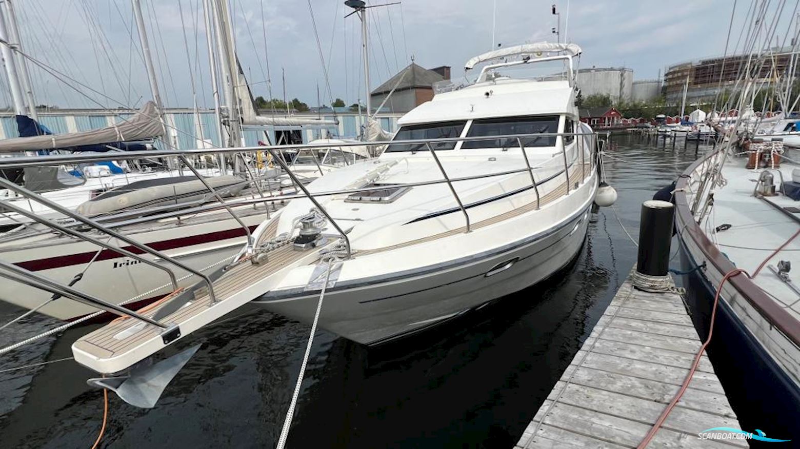 Neptunus 138 Fly Motorboot 1992, mit Caterpillar 8 Zylinder motor, Deutschland