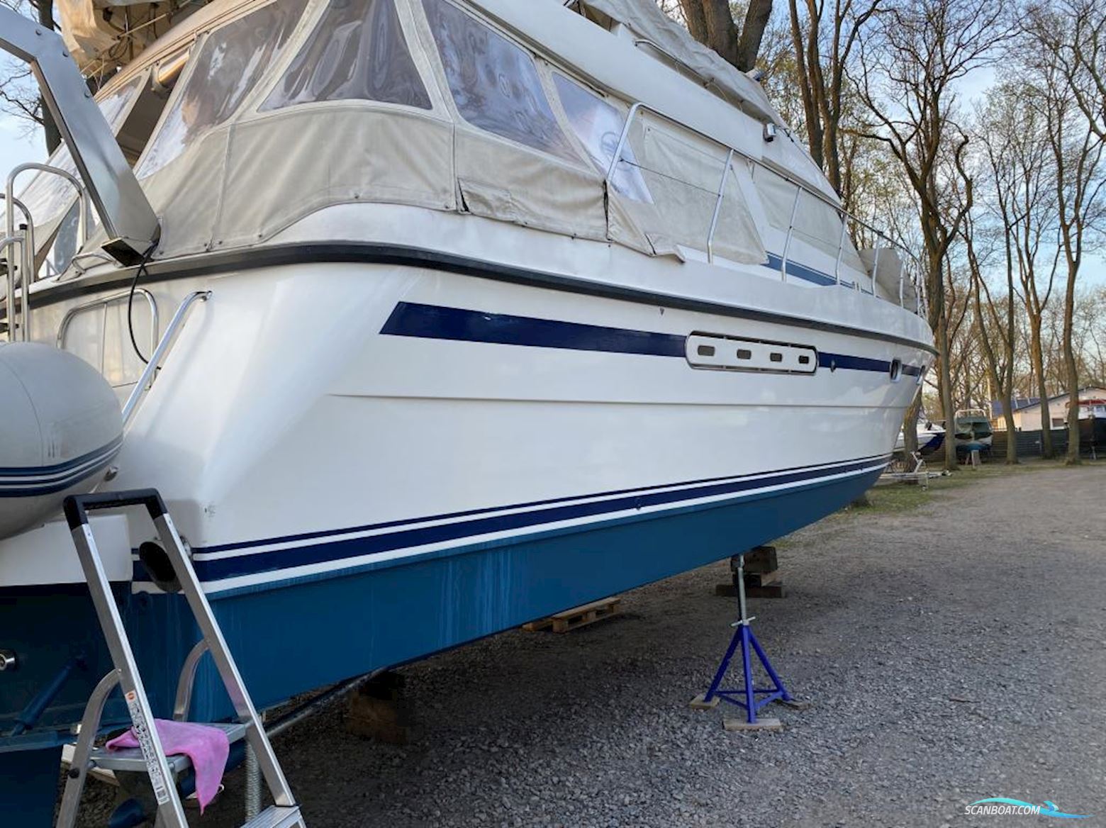 Neptunus 138 Sedan Fly