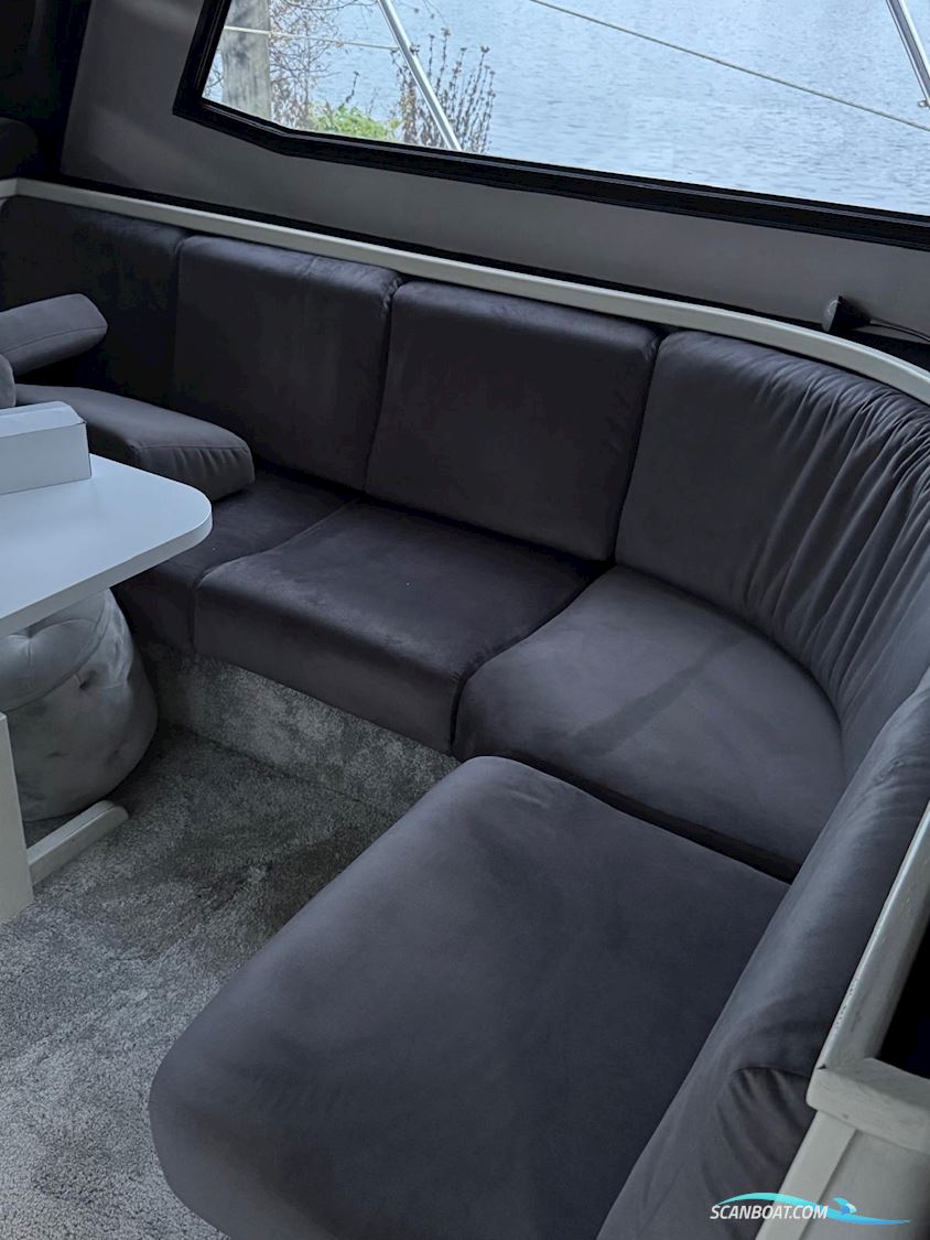 Neptunus 138 Sedan Fly