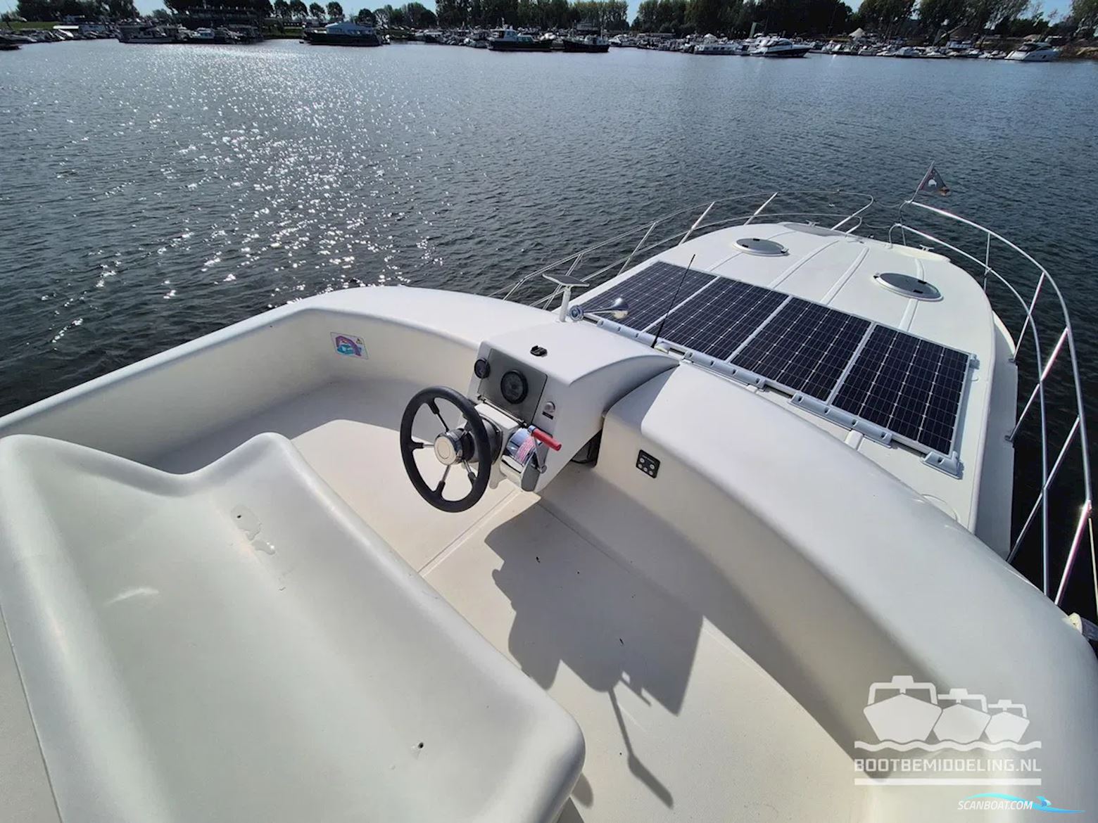 Nicols Yacht Sixto Prestige